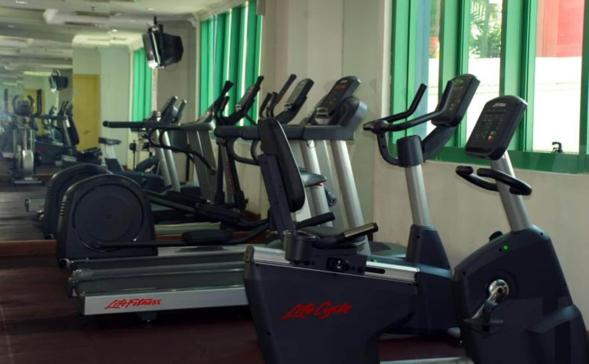 Gimnasio Berjaya Waterfront Hotel