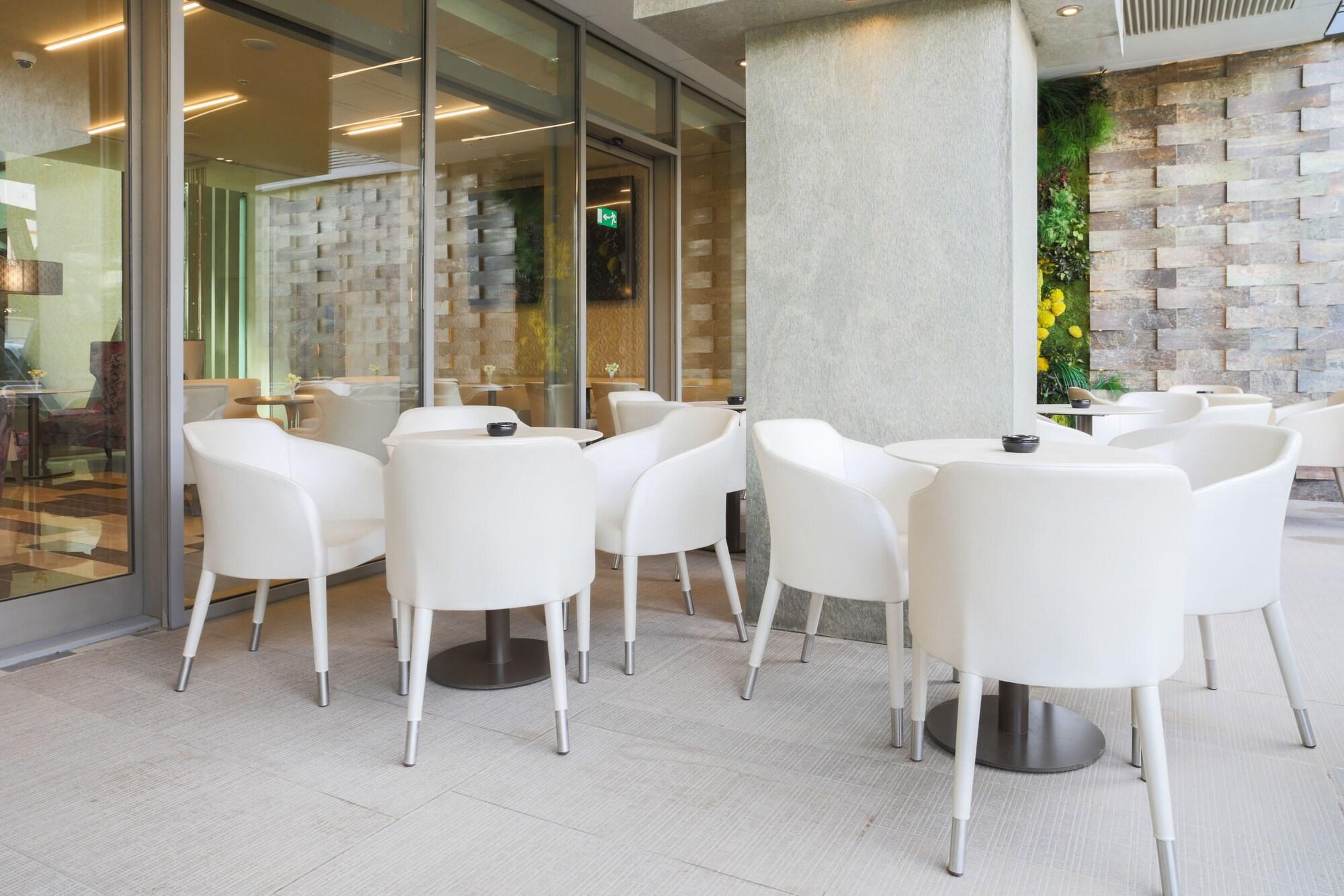 Bar/Salón The Legacy Luxury hotel Algiers Hydra