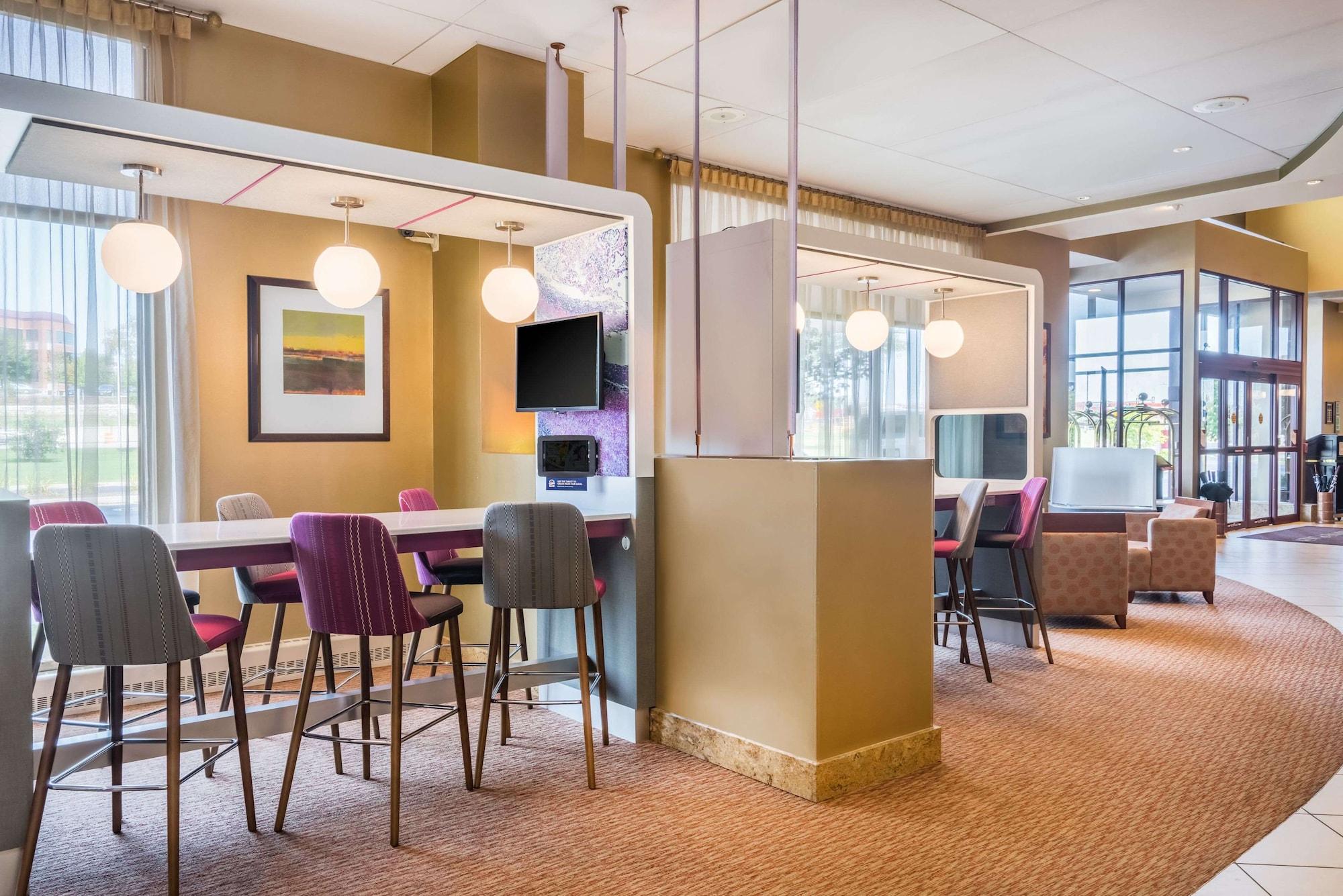 Restaurant Sonesta Milwaukee West Wauwatosa