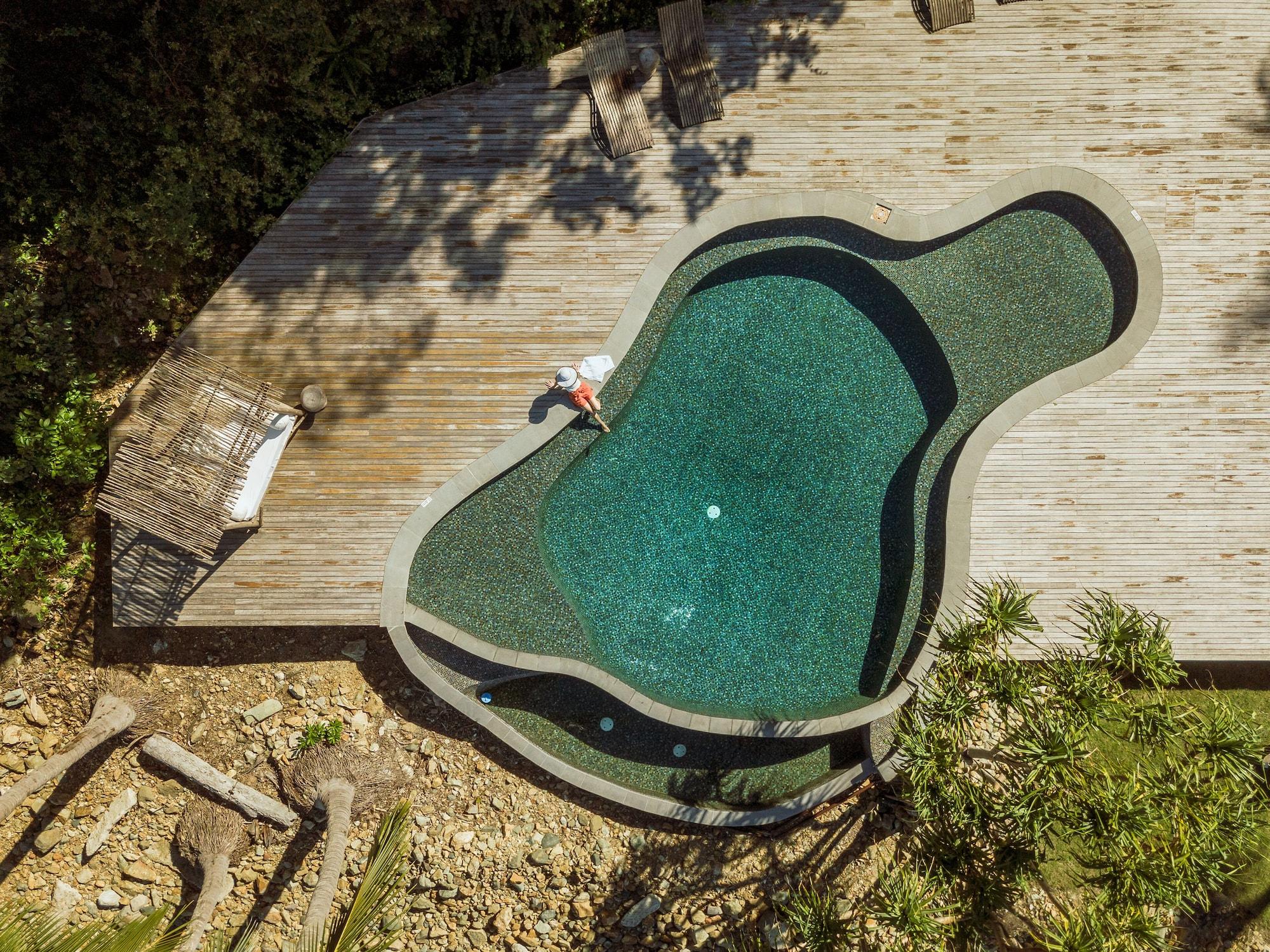 Vista Piscina Elysian Luxury Eco Island Retreat