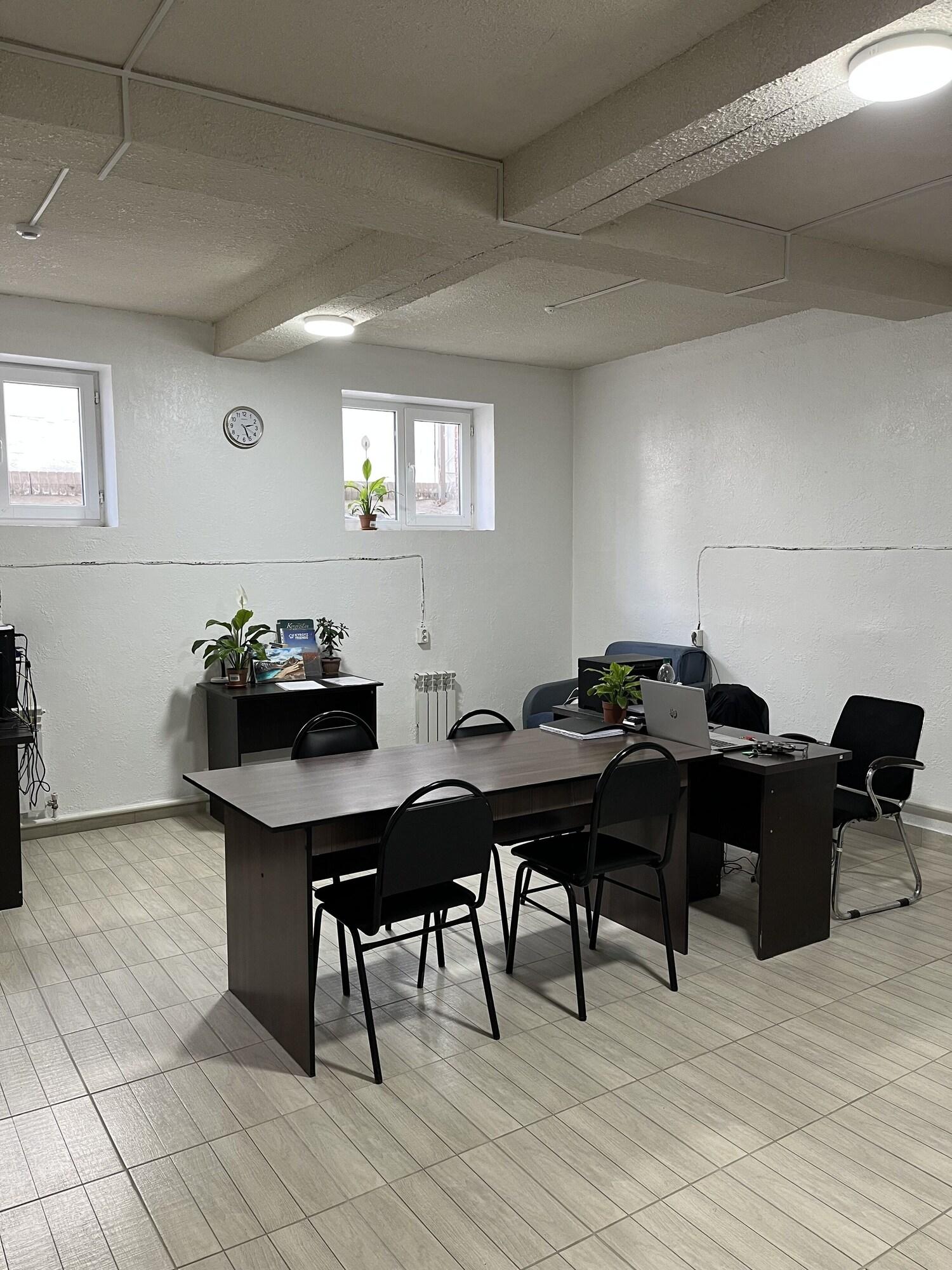 Vista Lobby Nomad Inn Guest House