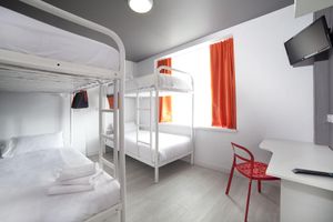 Alojamiento - Sleeperdorm - Hostel