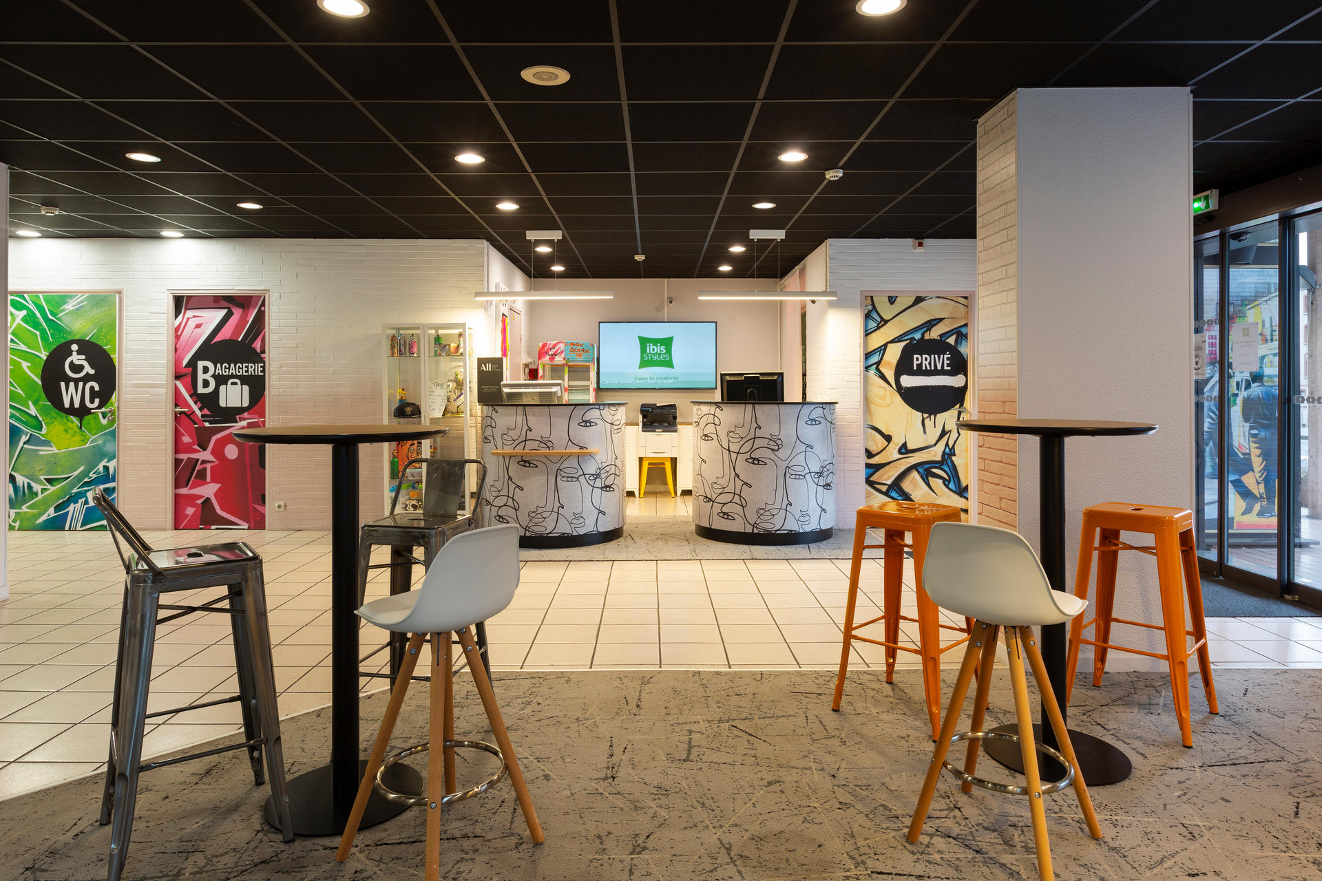 Vista Lobby Ibis Styles Toulouse Centre Canal du Midi