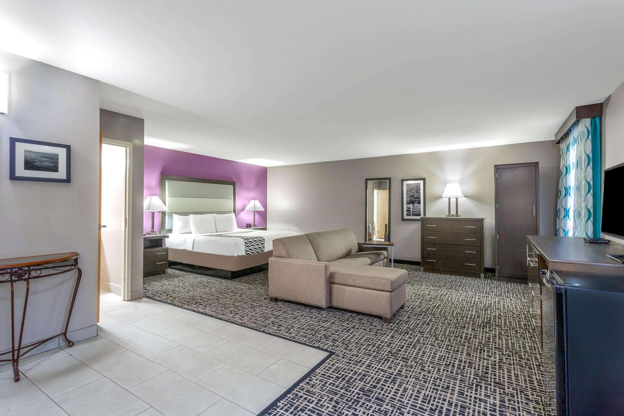 Comodidades del Alojamiento La Quinta Inn by Wyndham Radford