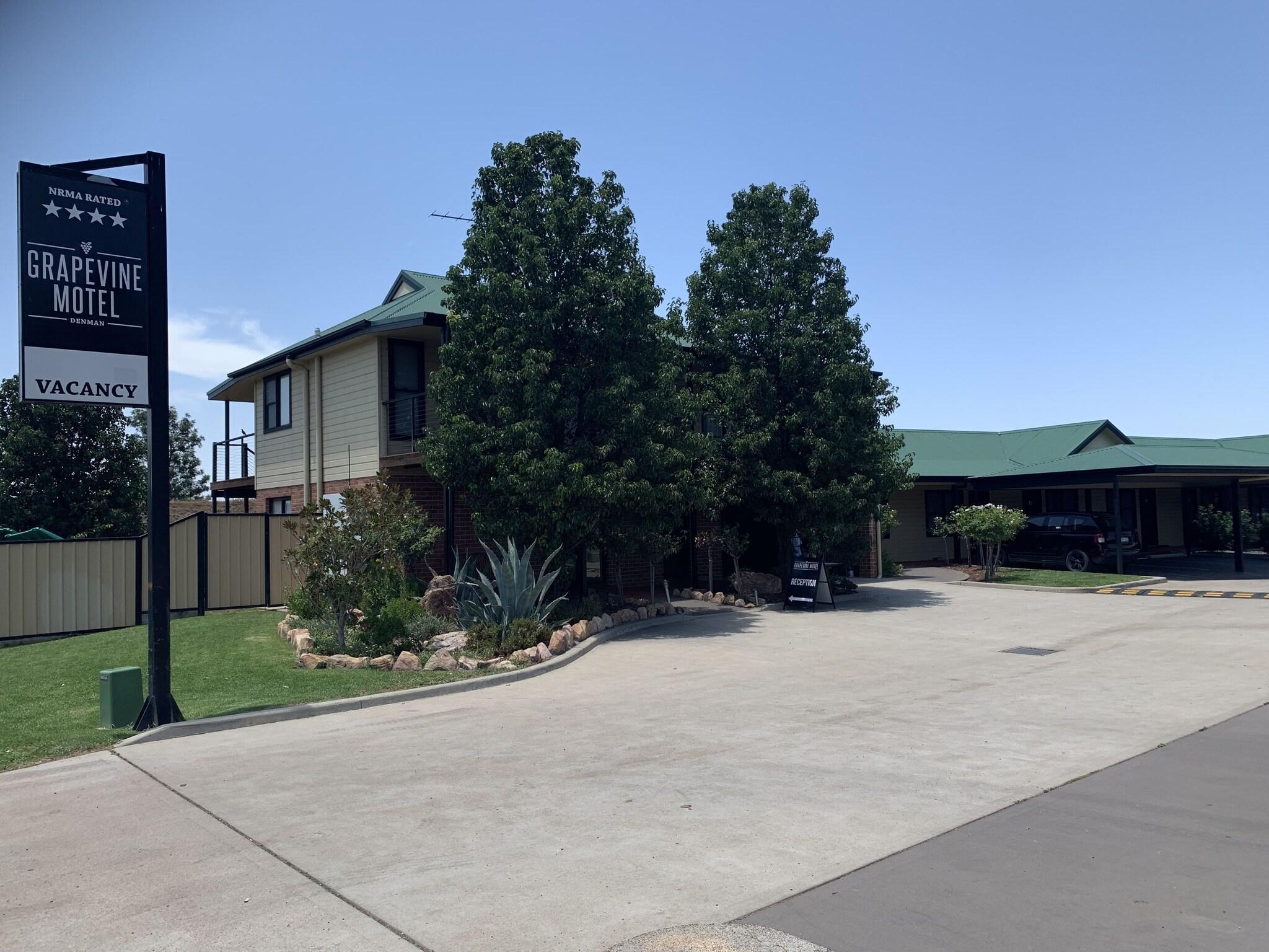 Vista Lobby The Grapevine Motel
