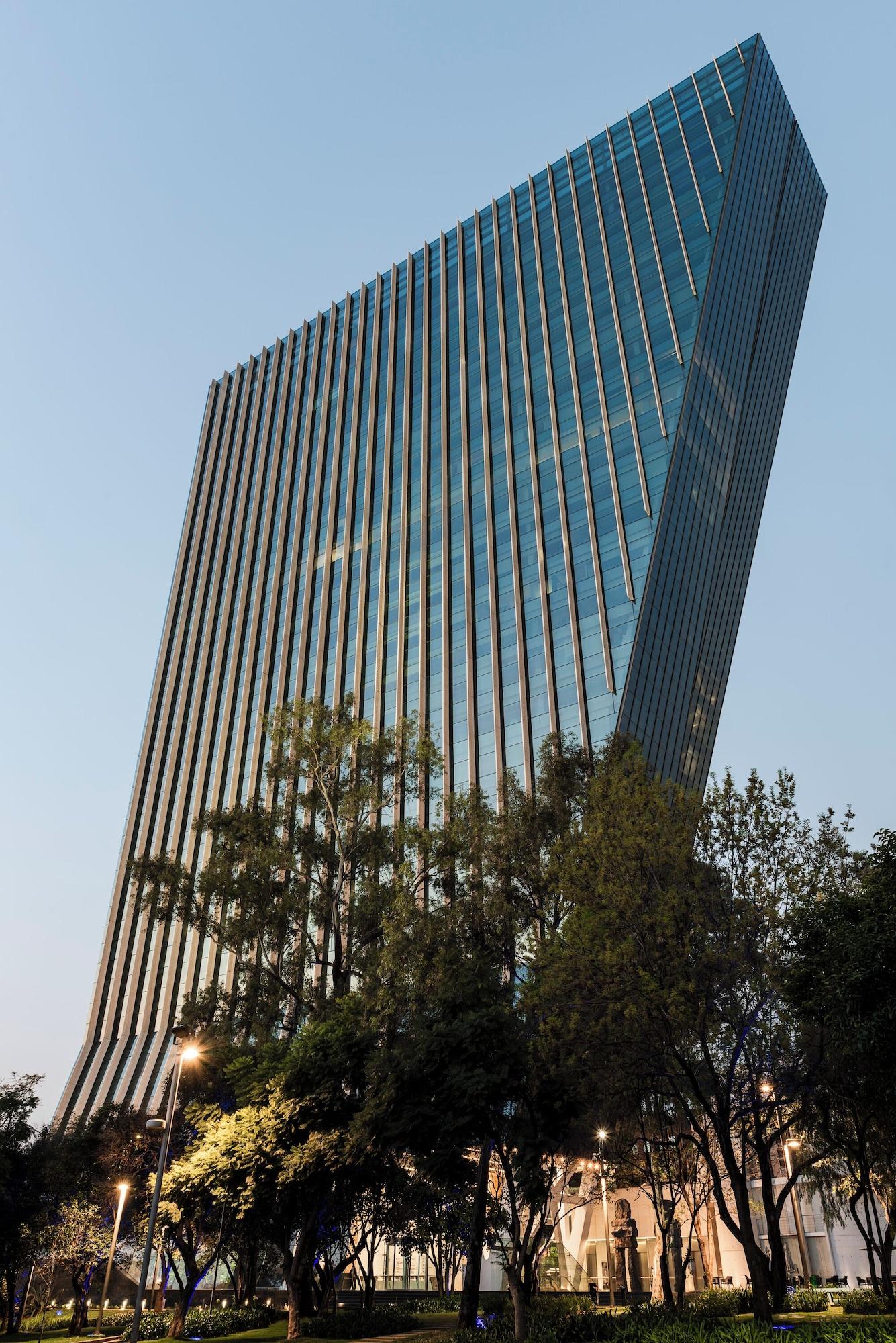 Vista Exterior Hotel Alexander