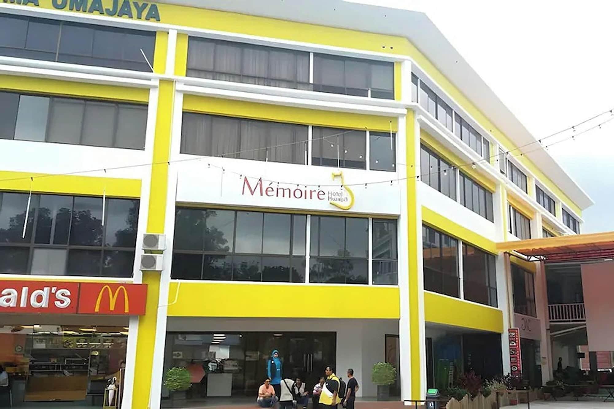 Varios Memoire Hornbill Hotel Kuching Sarawak