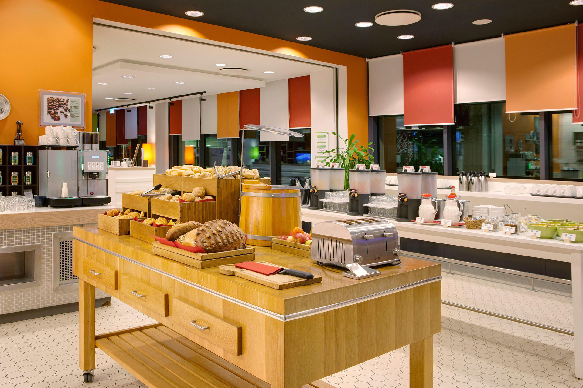 Restaurant Holiday Inn Berlin - City East Side by IHG
