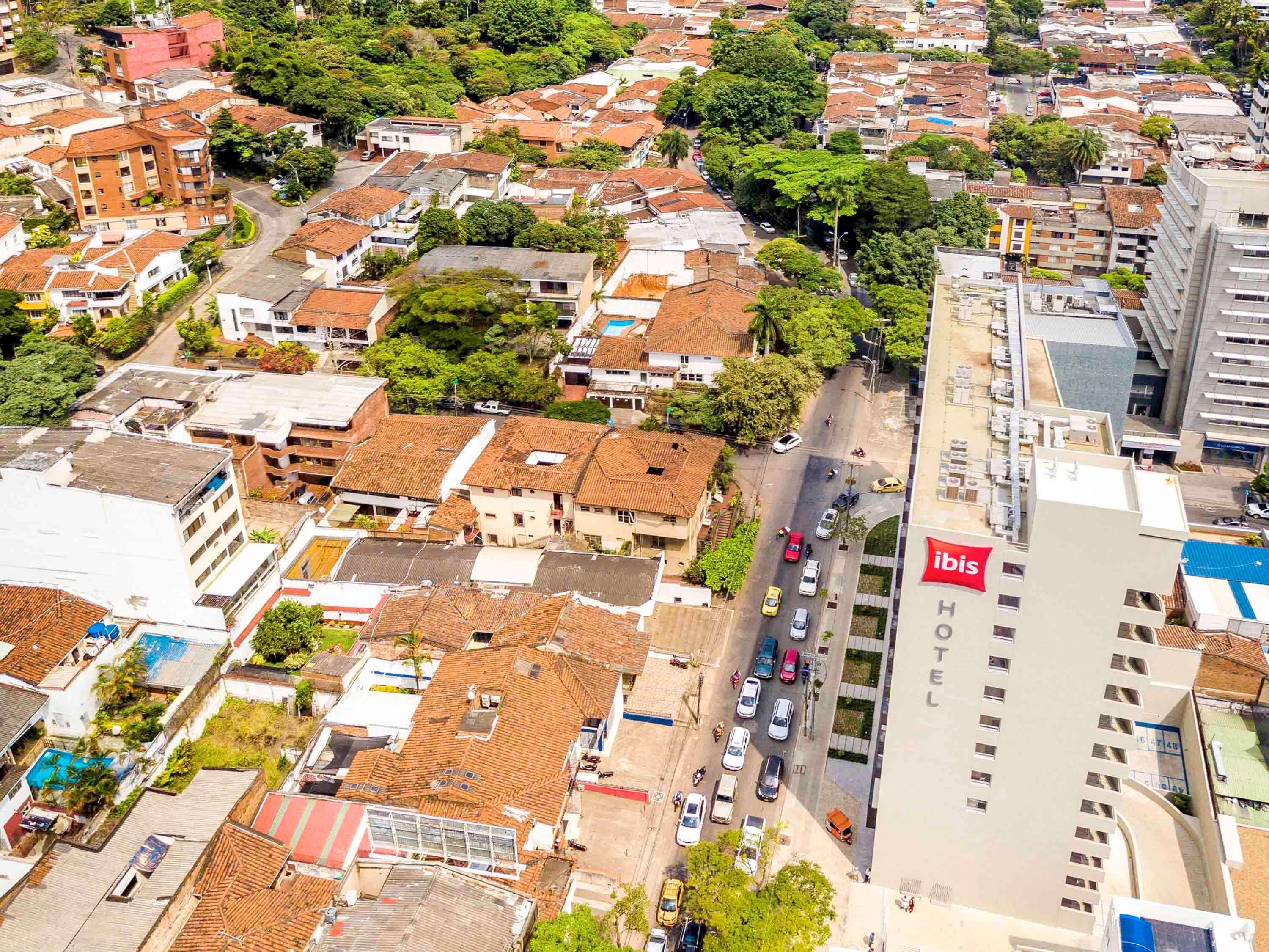 Vista Exterior ibis Cali Granada