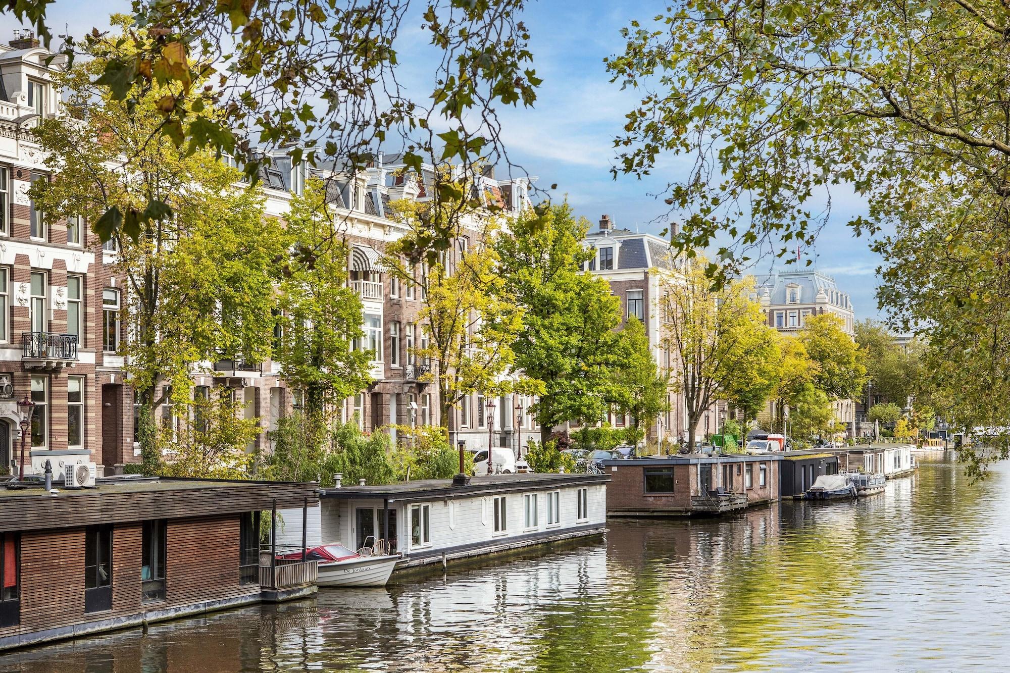 Vista Exterior Amstel Corner