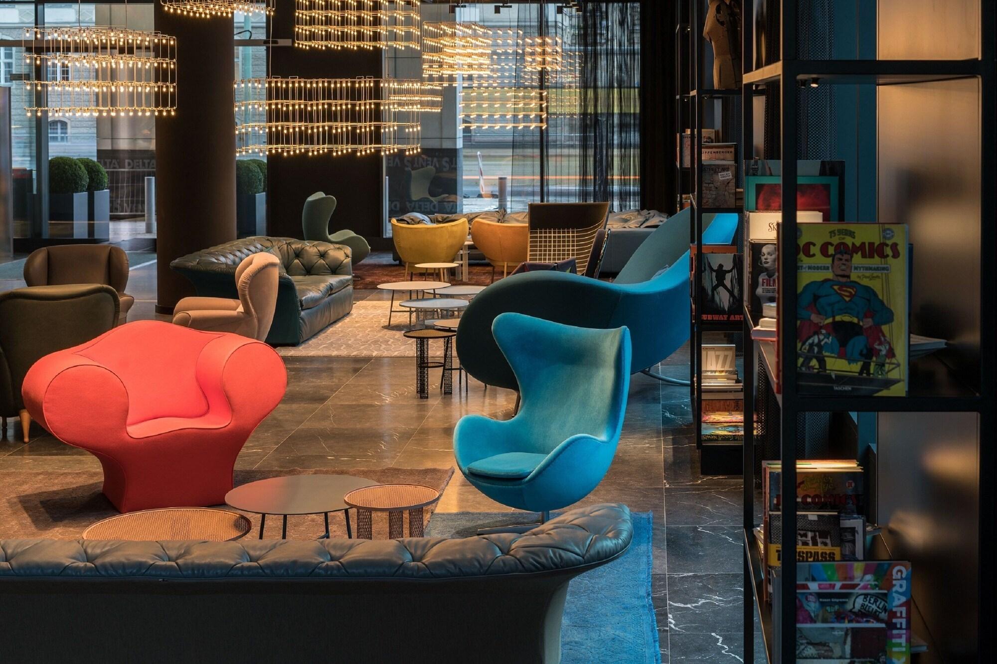 Varios Motel One Berlin - Alexanderplatz