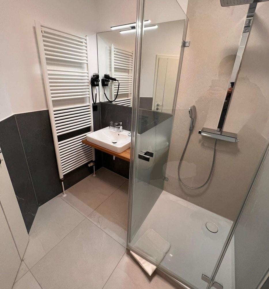Equipamiento de Habitación Hotel-Restaurant Amadeus