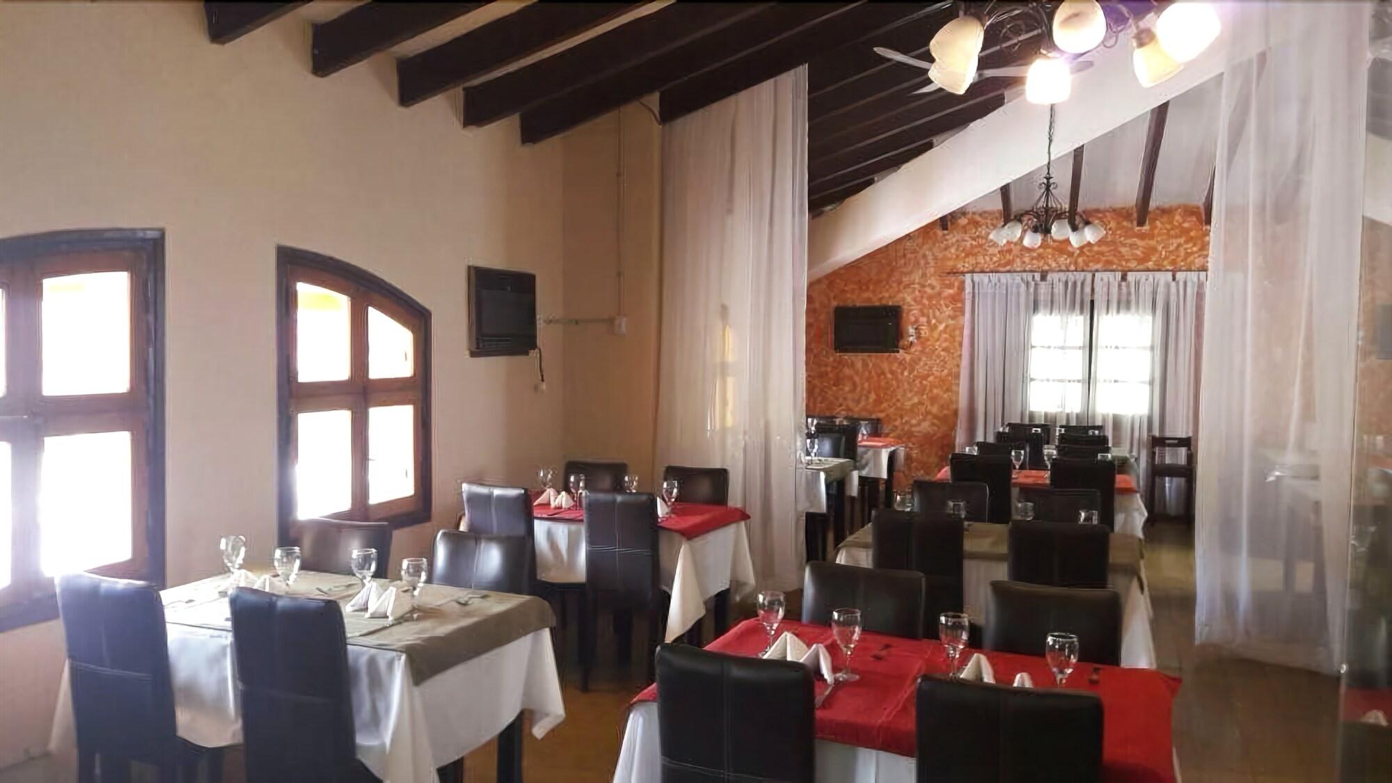 Bar/Salón Sanagasta Hosteria
