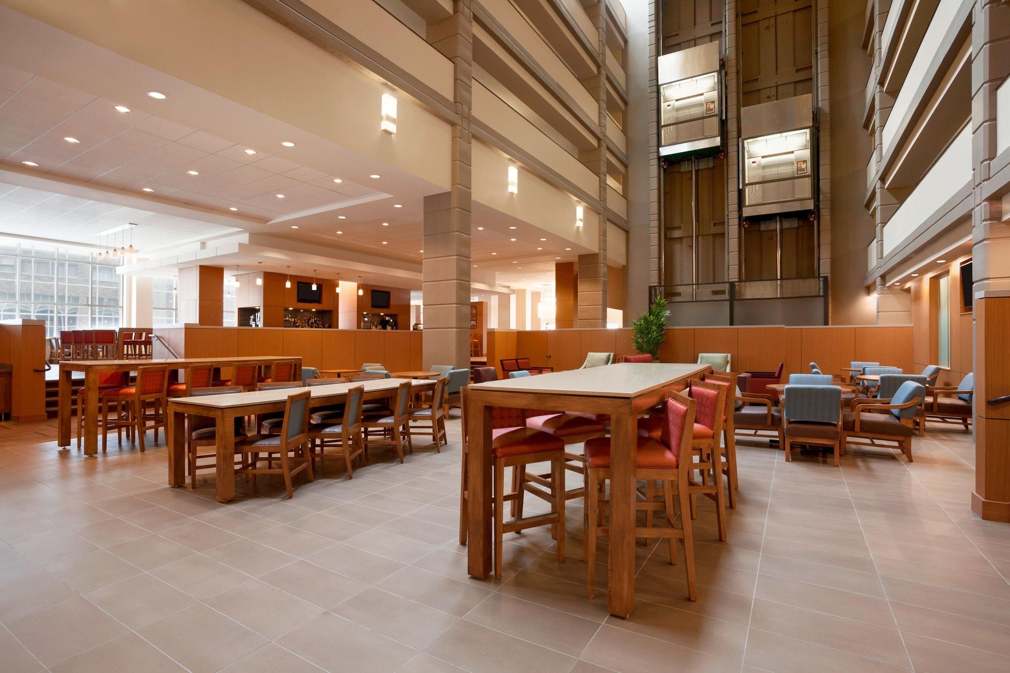 Restaurant Hyatt Place Minneapolis Downtown