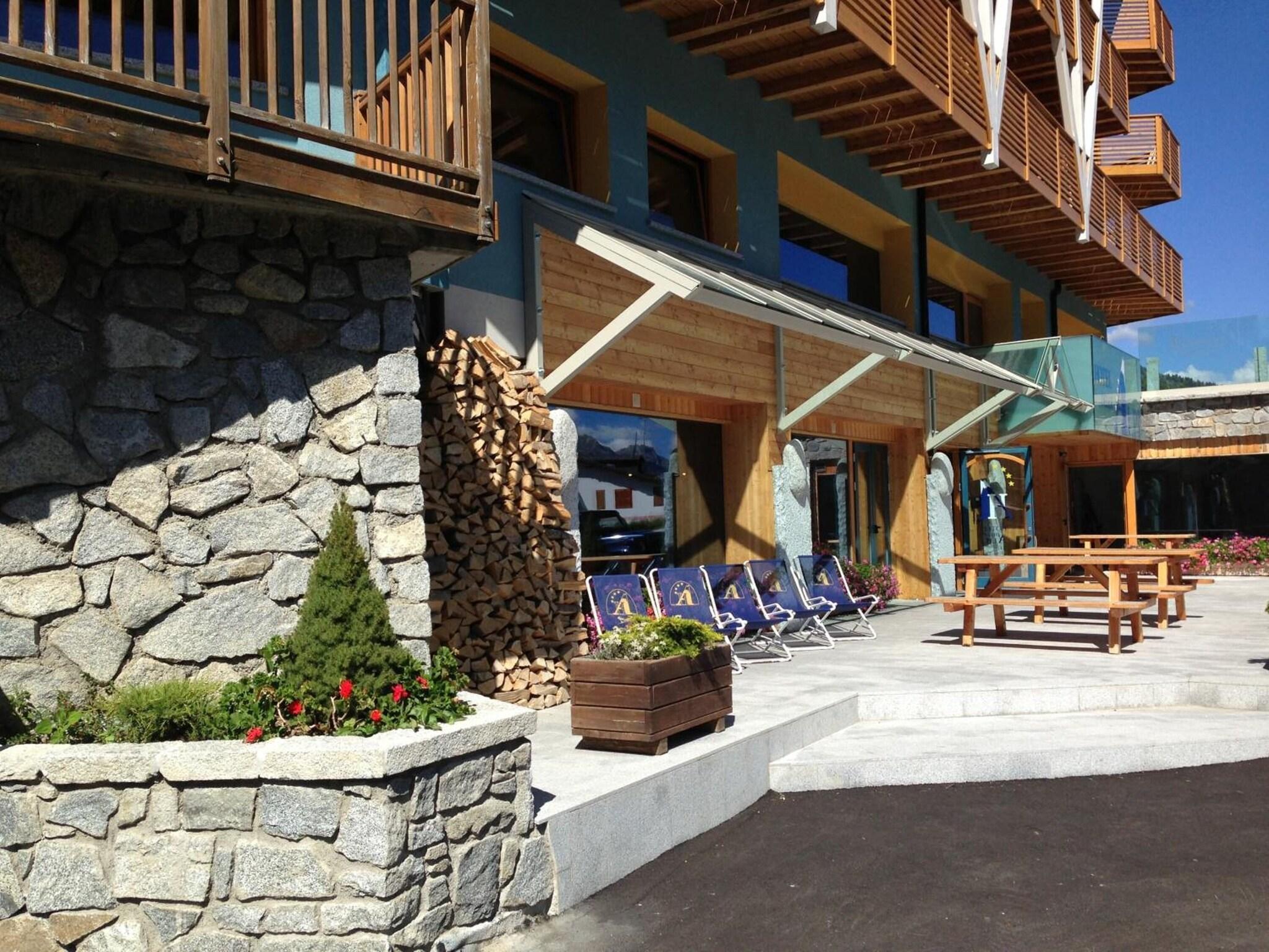 Vista Exterior Hotel delle Alpi