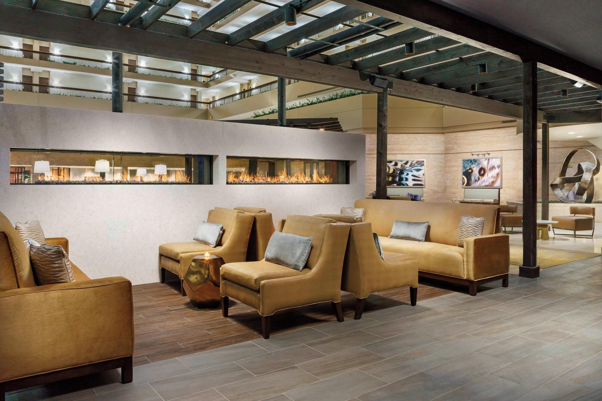 Vista Lobby The Westin Chicago Northwest