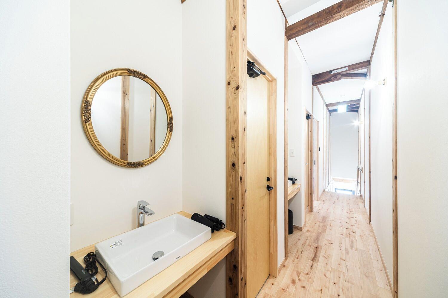 Set de Habitación Fukuoka Guesthouse CAMP