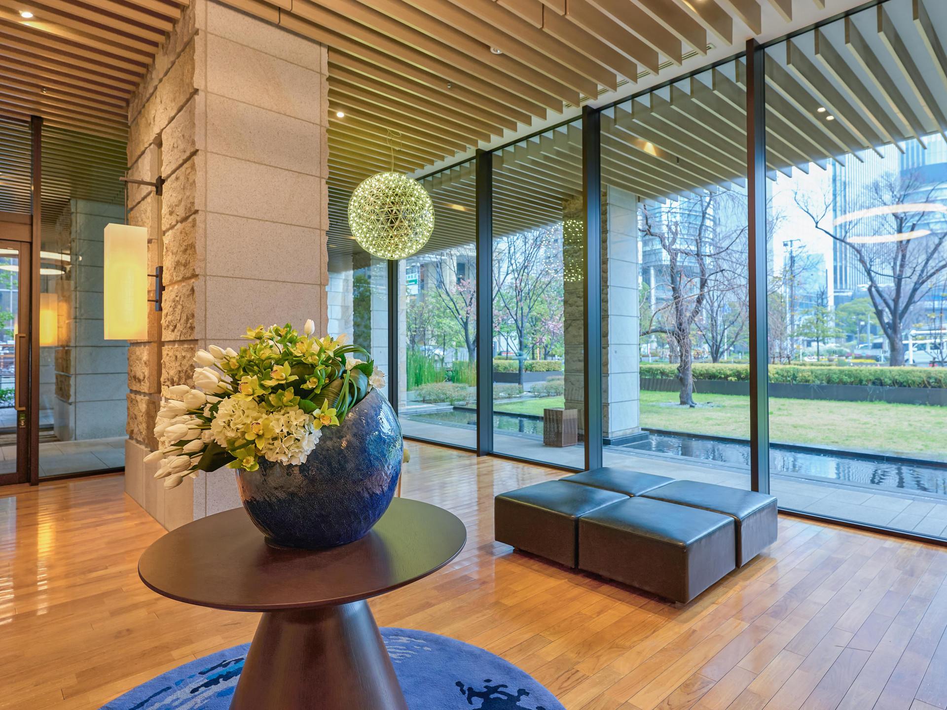 Vista Lobby Mitsui Garden Hotel Osaka Premier