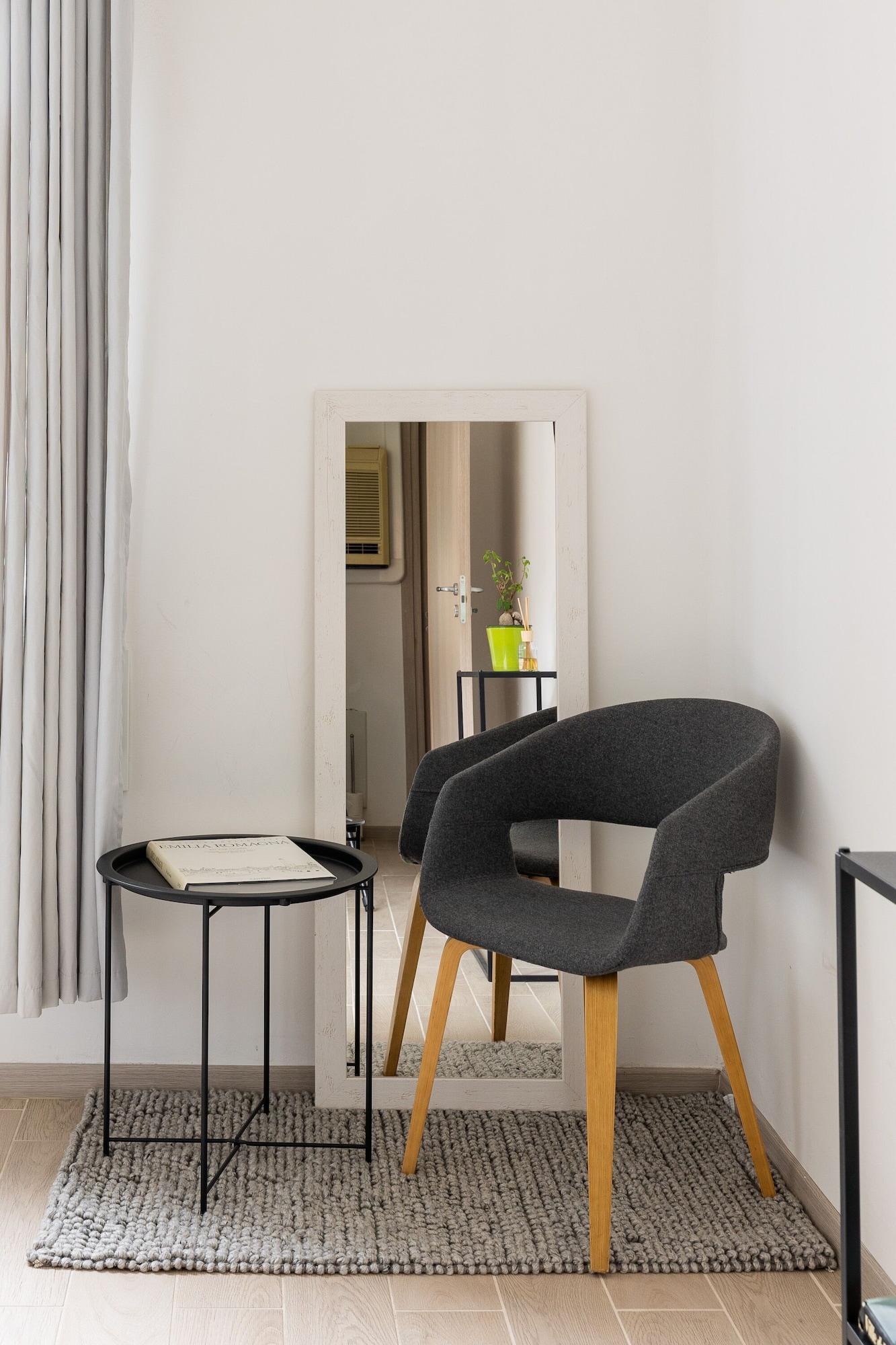 Varios Bologna Suite