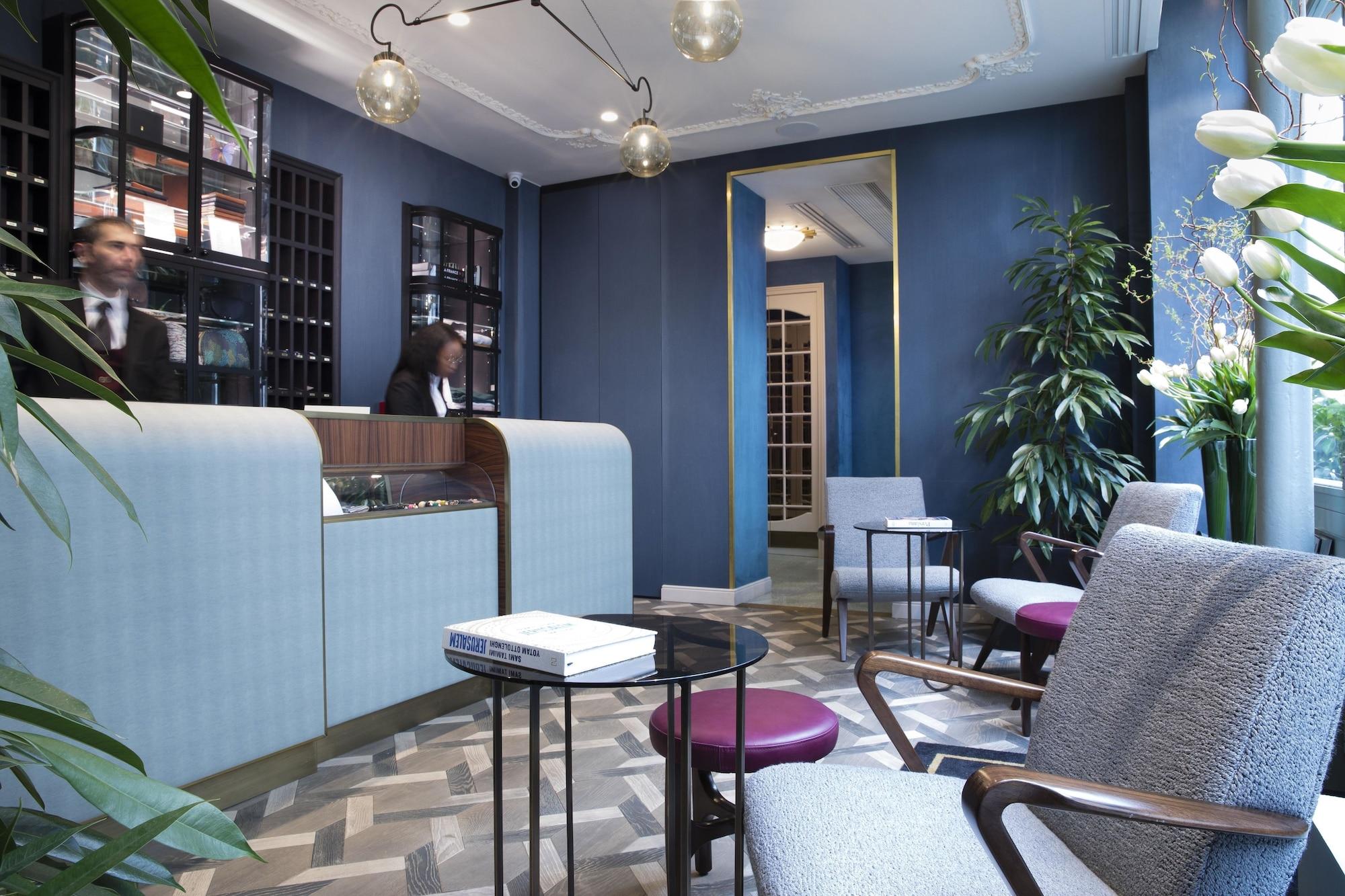 Vista Lobby Maison Breguet