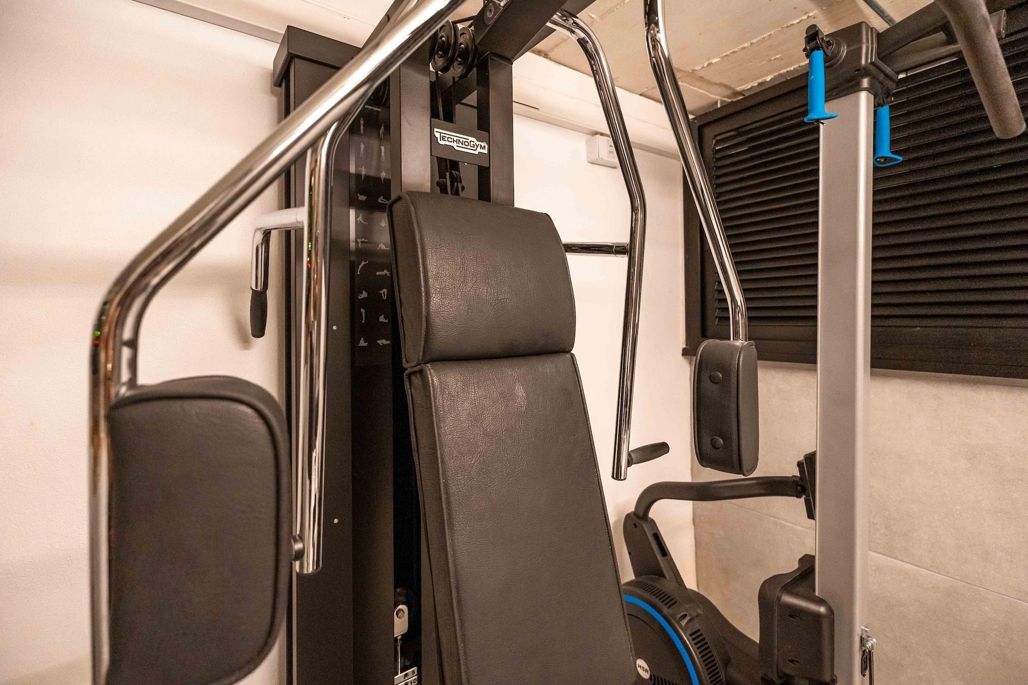 Gimnasio The Bear and Ween