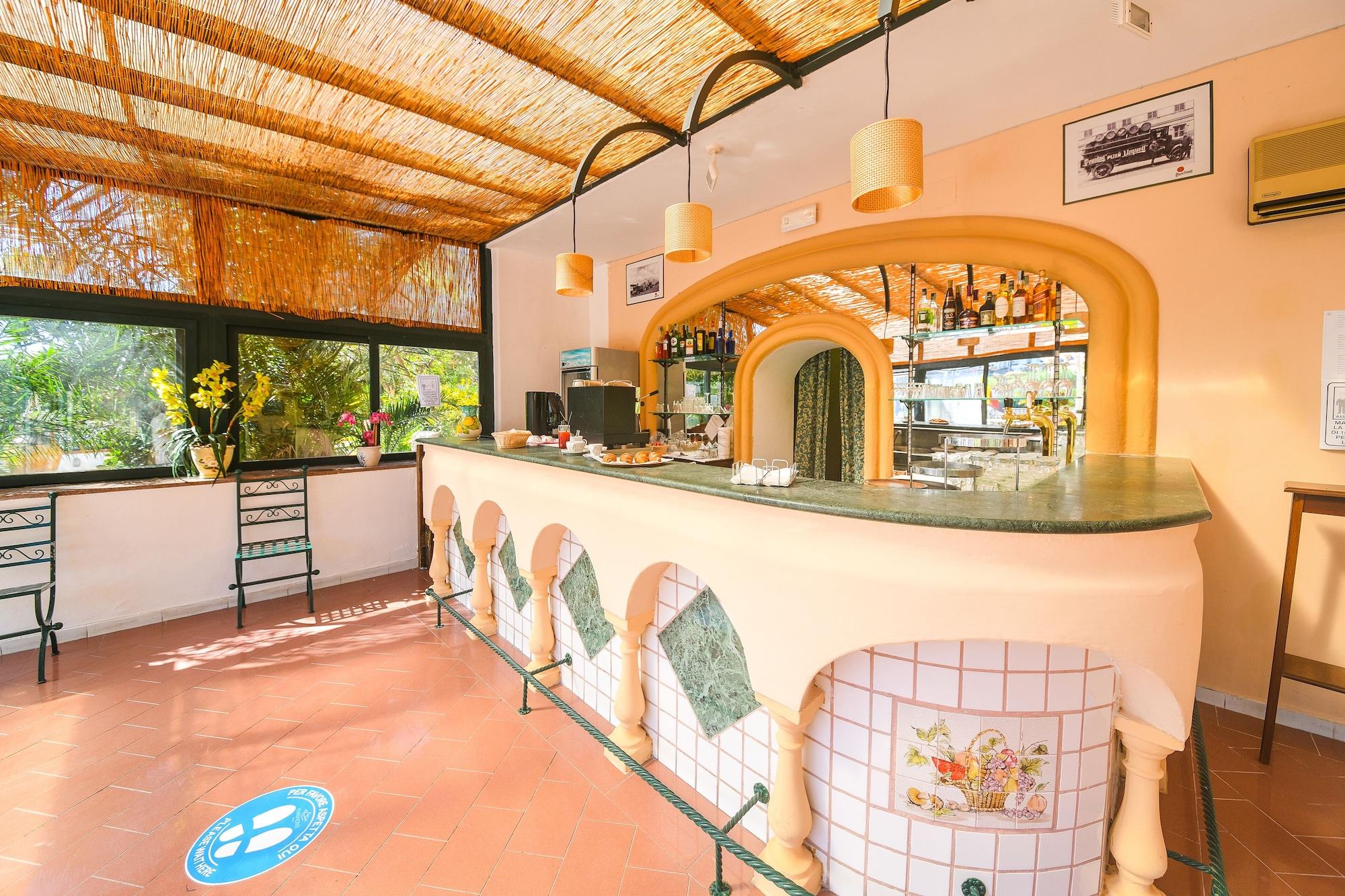 Bar/Salón Hotel Maremonti