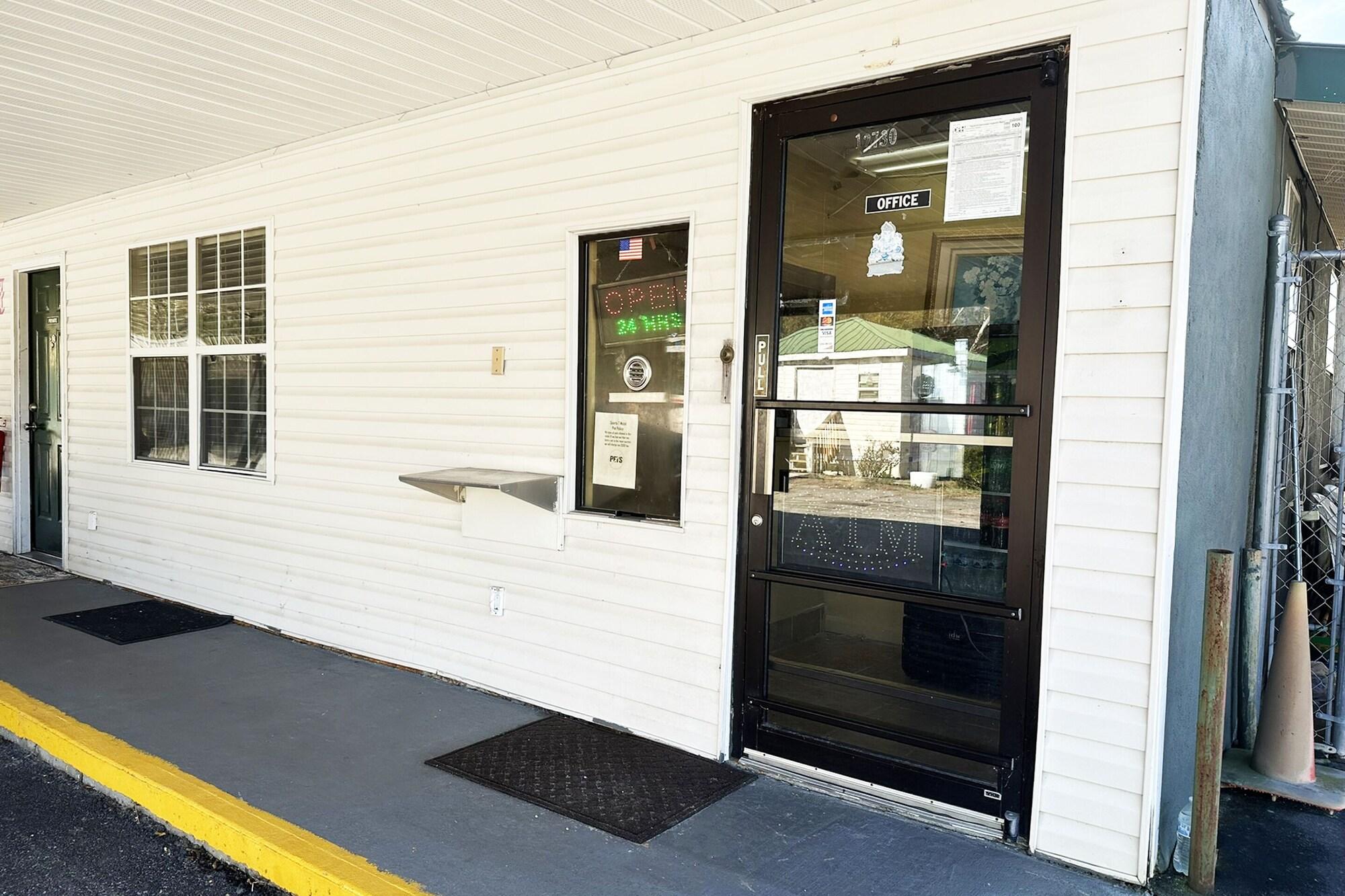 Vista Lobby Sparta Seven Motel By OYO near Milledgeville