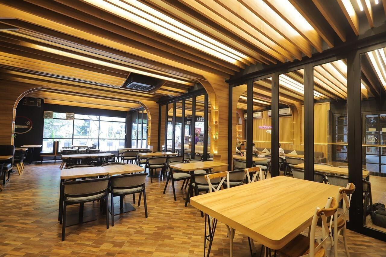Bar/Salón Midtown Xpress Balikpapan