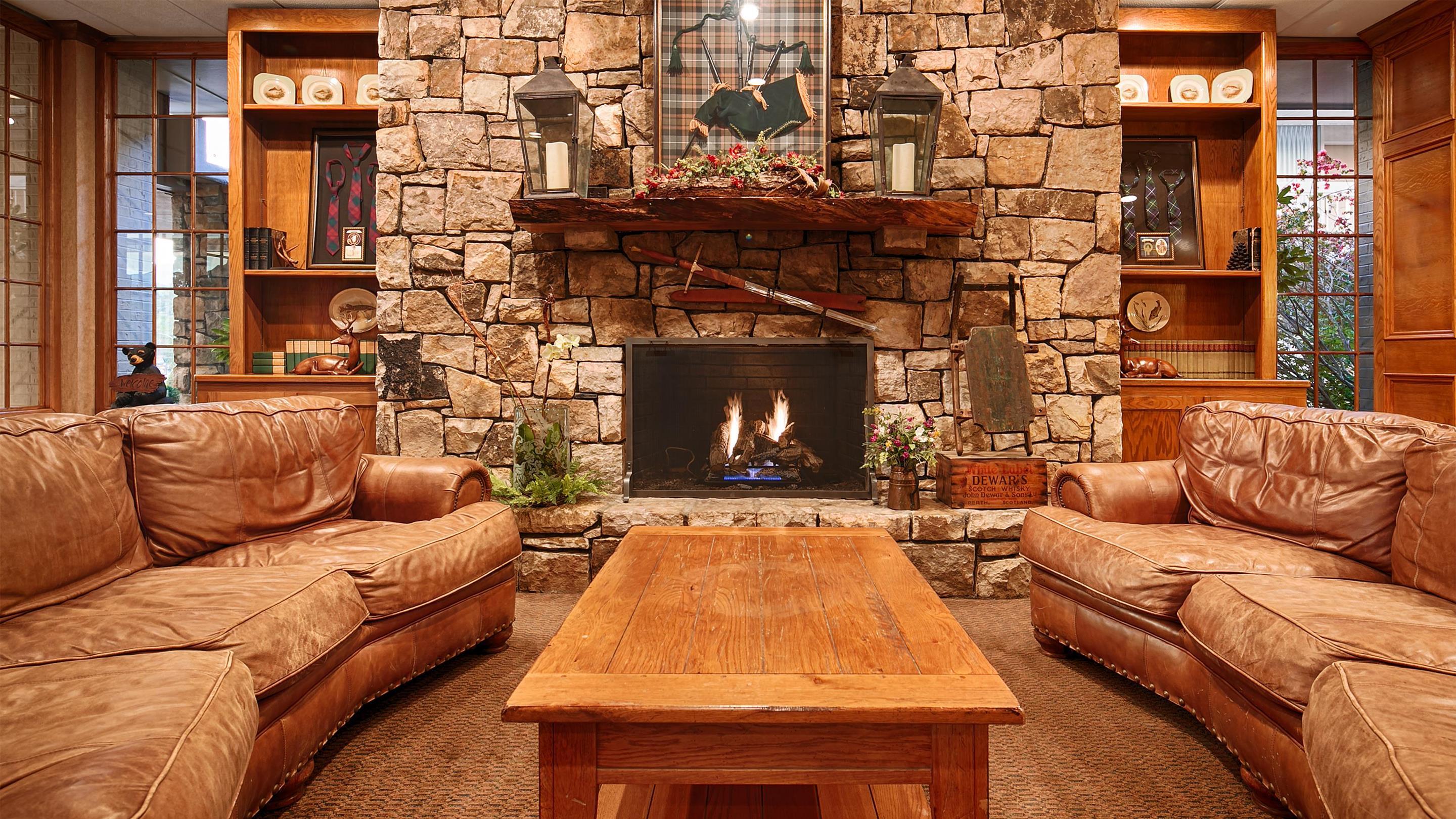 Vista Lobby Best Western Mountain Lodge at Banner Elk