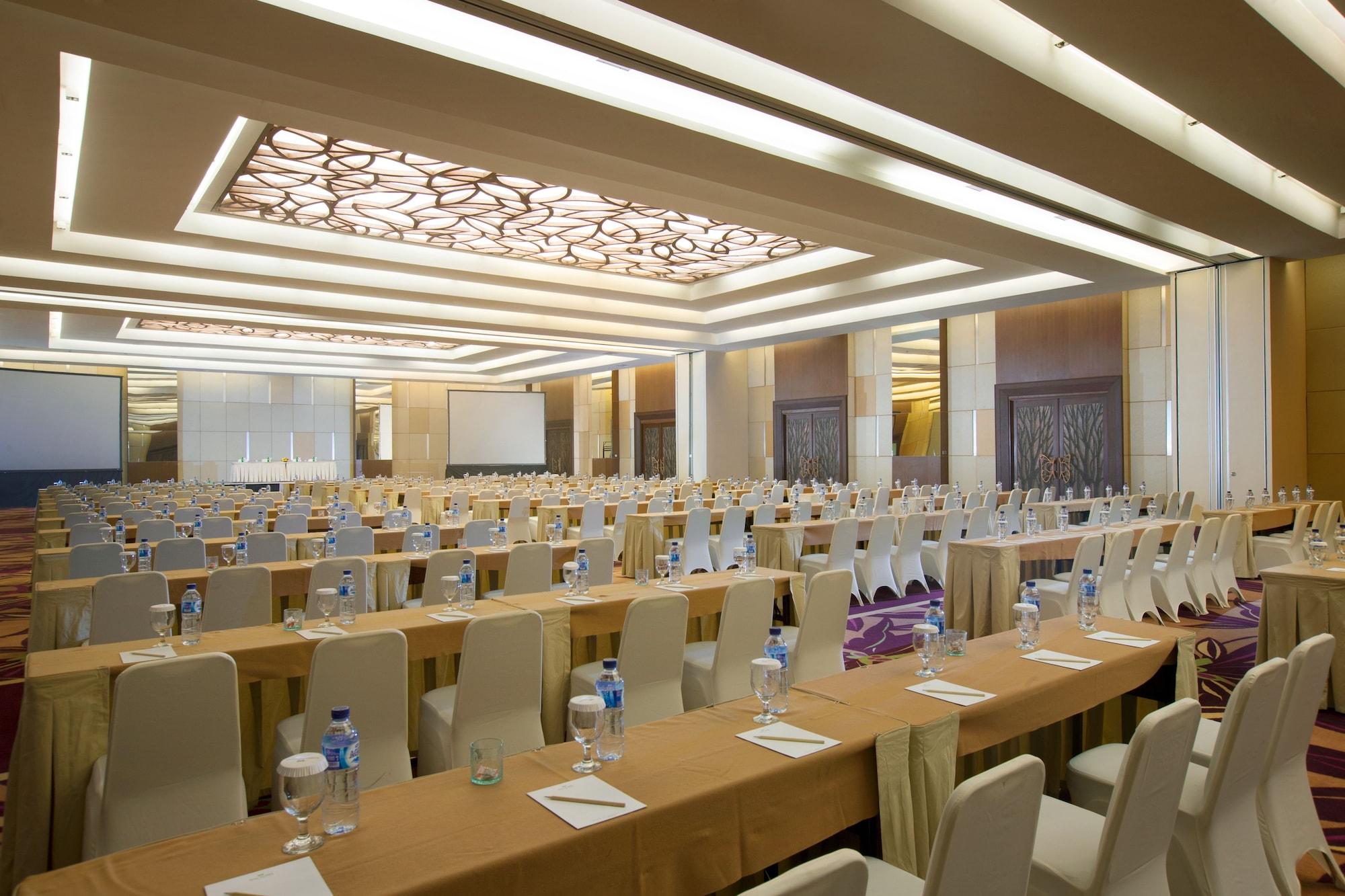 Sala de Reuniones Santika Premiere Kota Harapan Indah
