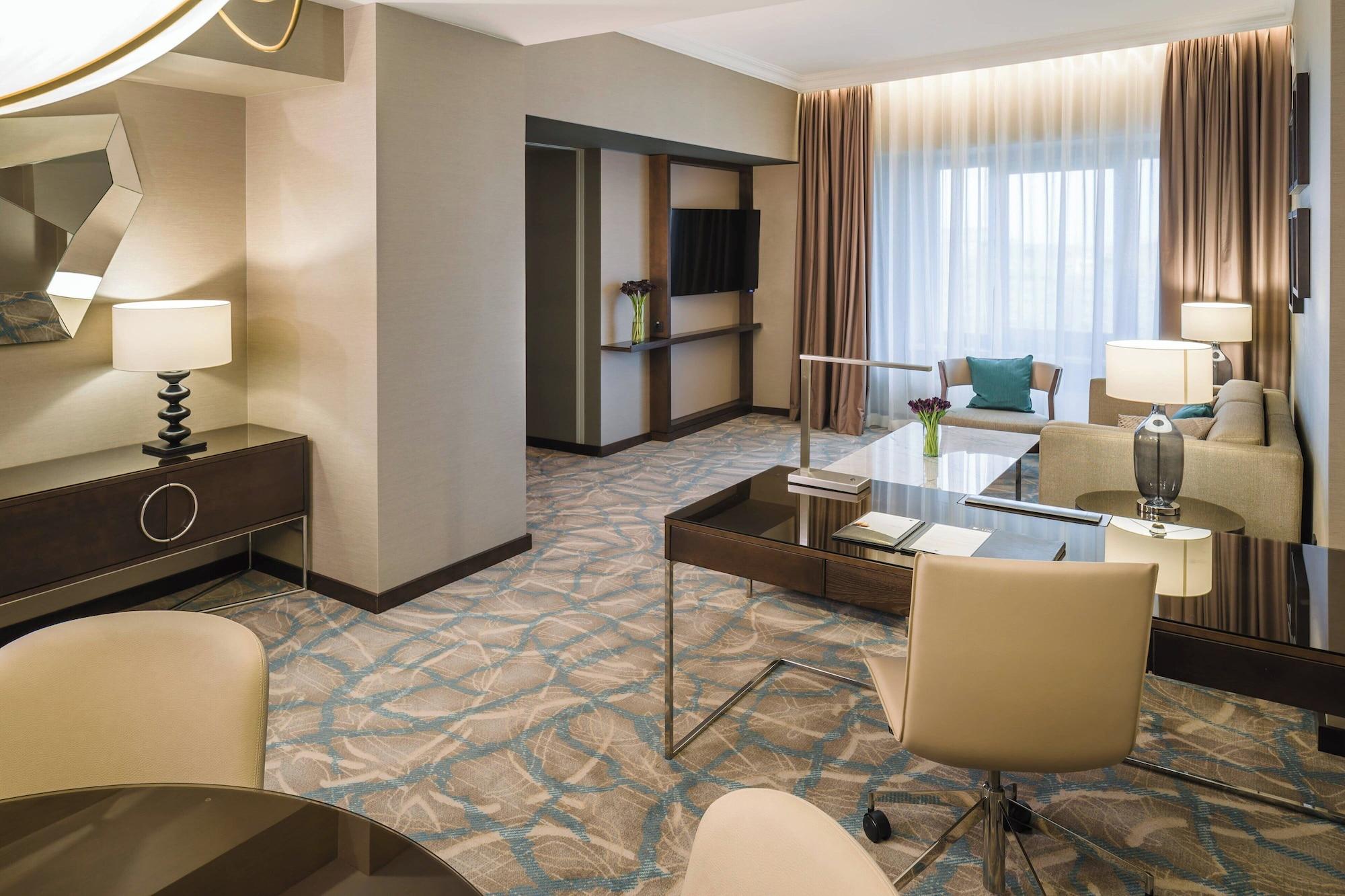 Comodidades del Alojamiento JW Marriott Bucharest Grand Hotel