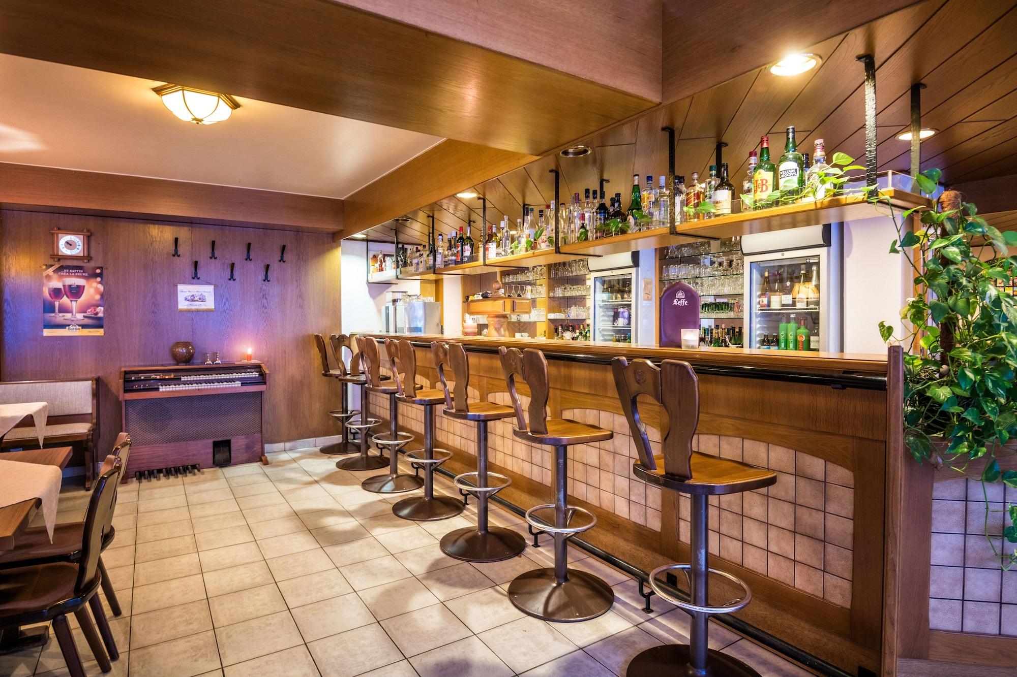 Bar/Salón Hotel Le Postillon
