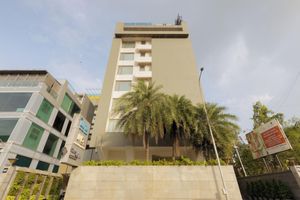 Alojamiento - Yogi Executive, Navi Mumbai