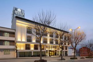 Alojamiento - Operla Airport Hotel Trademark Collection Wyndham
