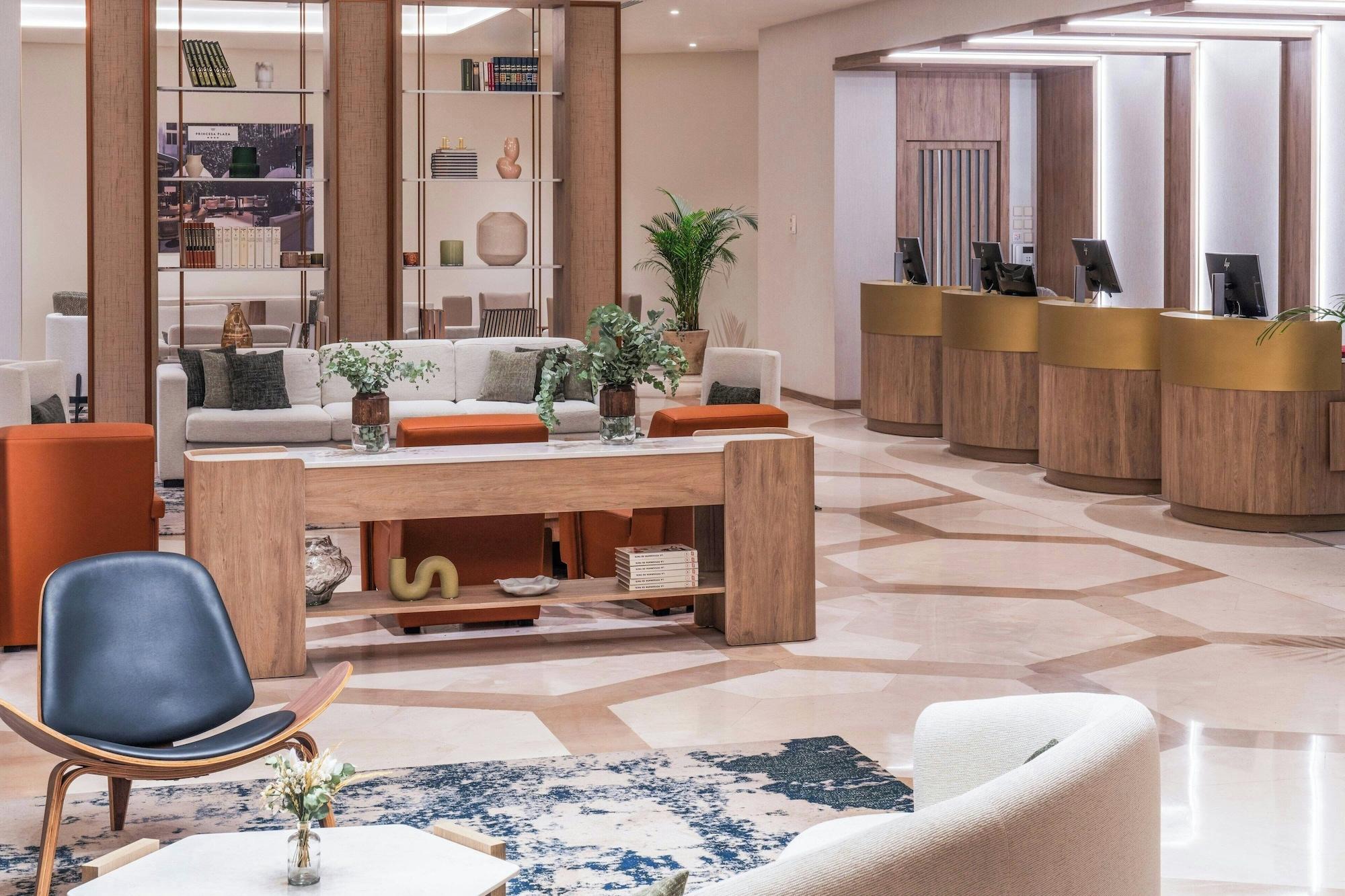 Vista Lobby Madrid Marriott Hotel Princesa Plaza