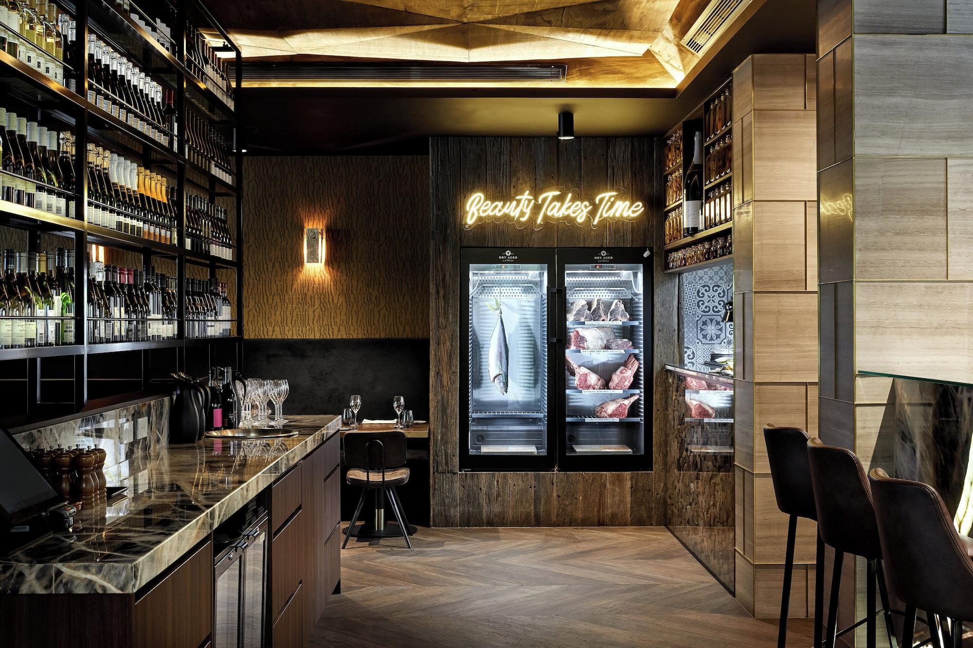 Restaurant Crowne Plaza Sydney Burwood by IHG