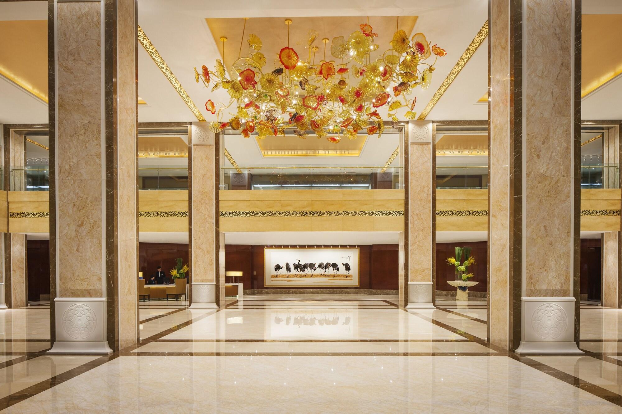 Vista Lobby The Imperial Mansion, Beijing Marriott Executive Apartments
