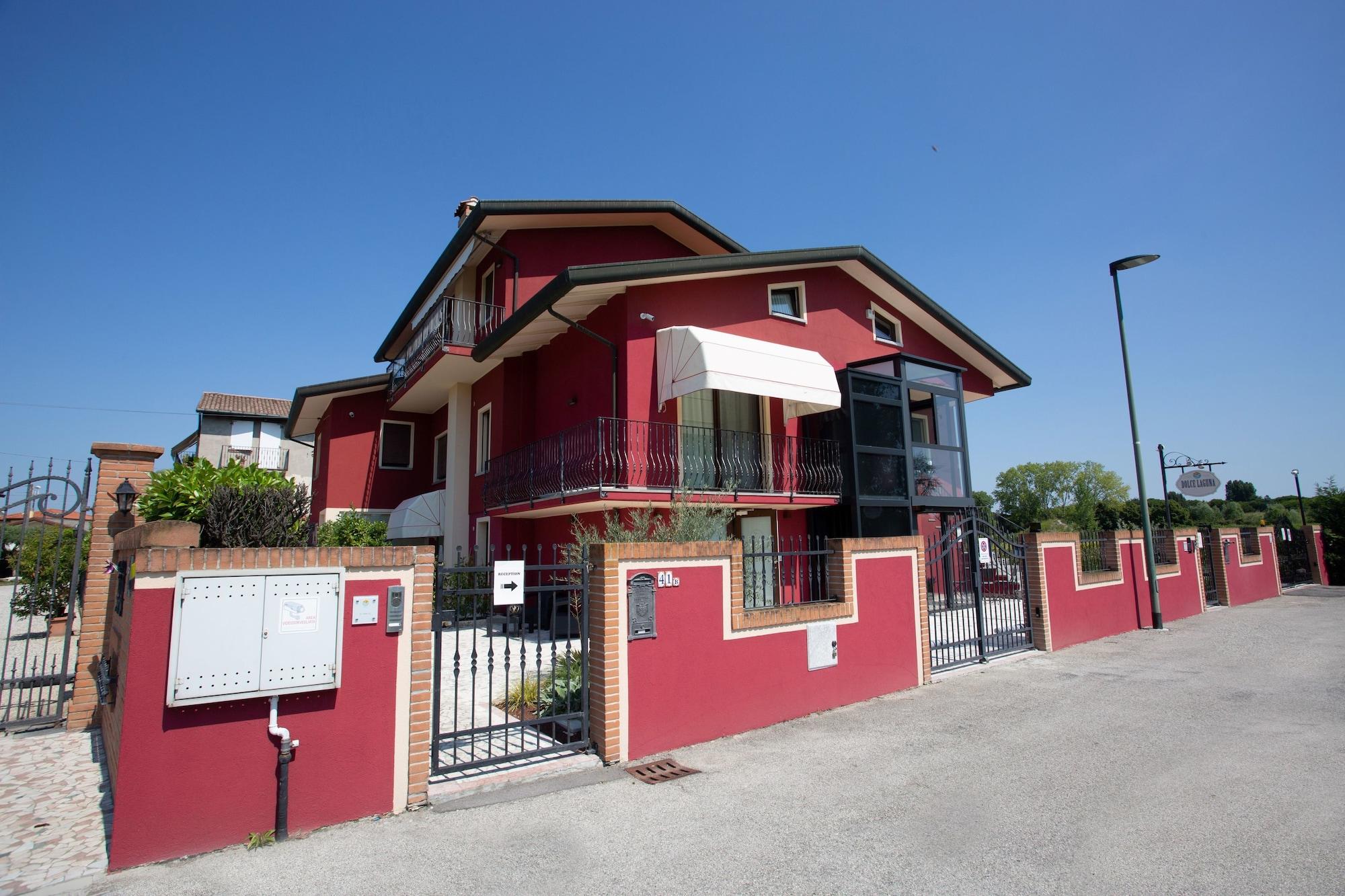 Vista Exterior Dolce Laguna