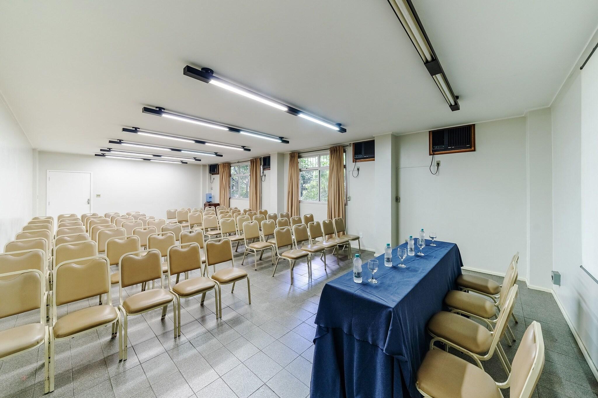 Centro de Negocios Alice Vitória Hotel Arte by Nobile