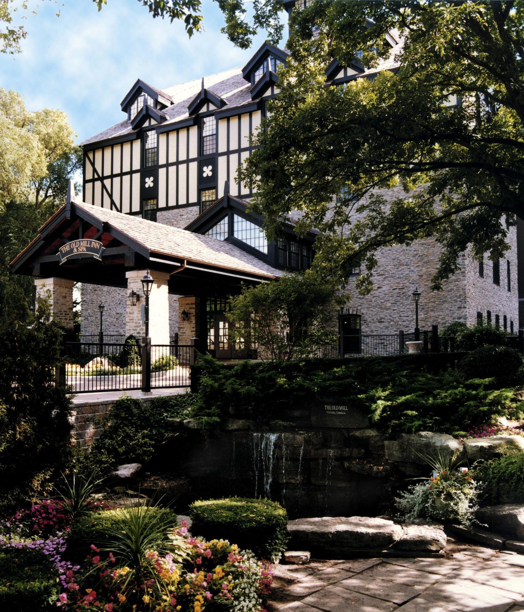 Vista Exterior Old Mill Toronto