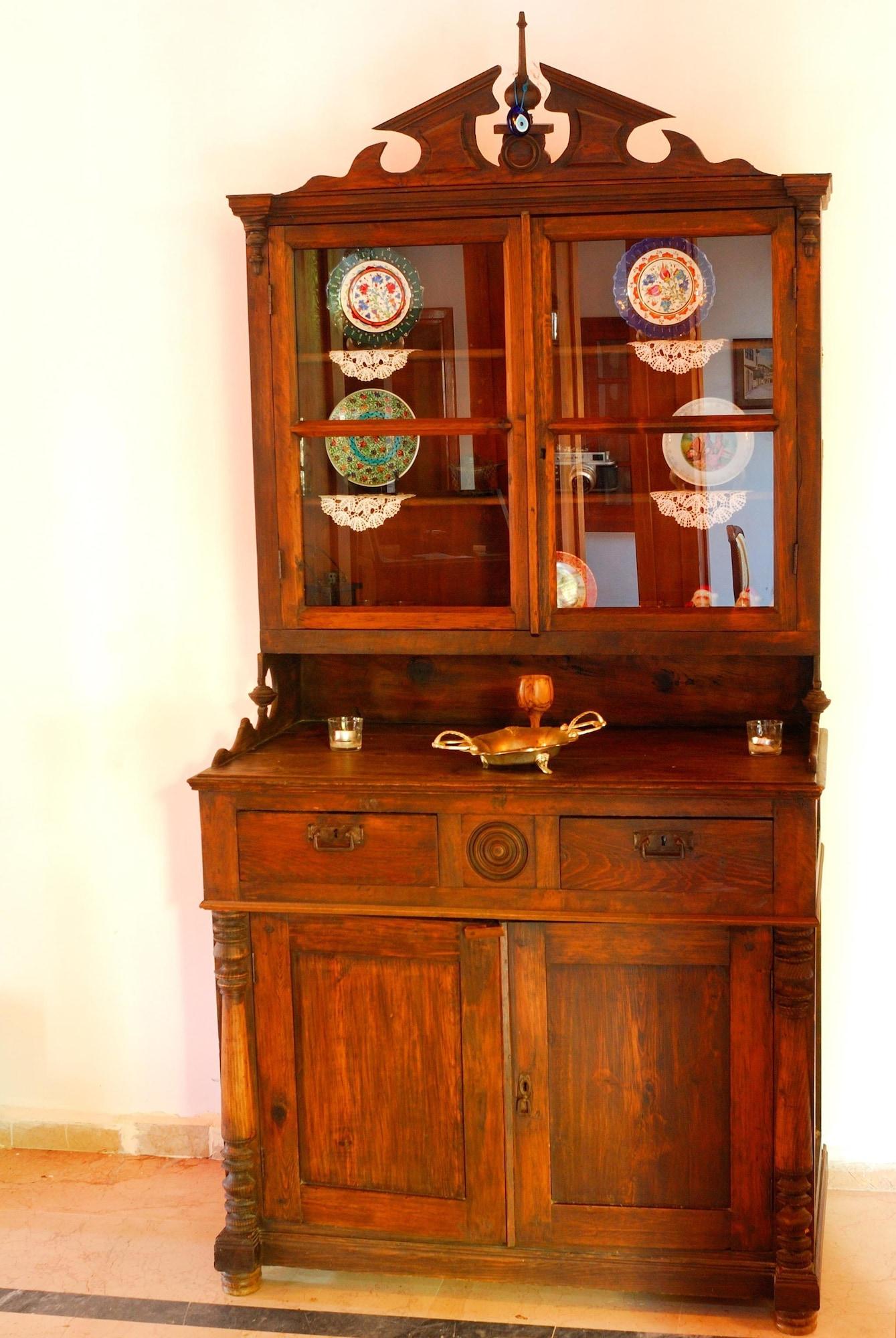 Vista Lobby White Garden Hotel