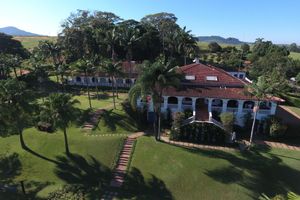 Alojamiento - Excellent charming farm.