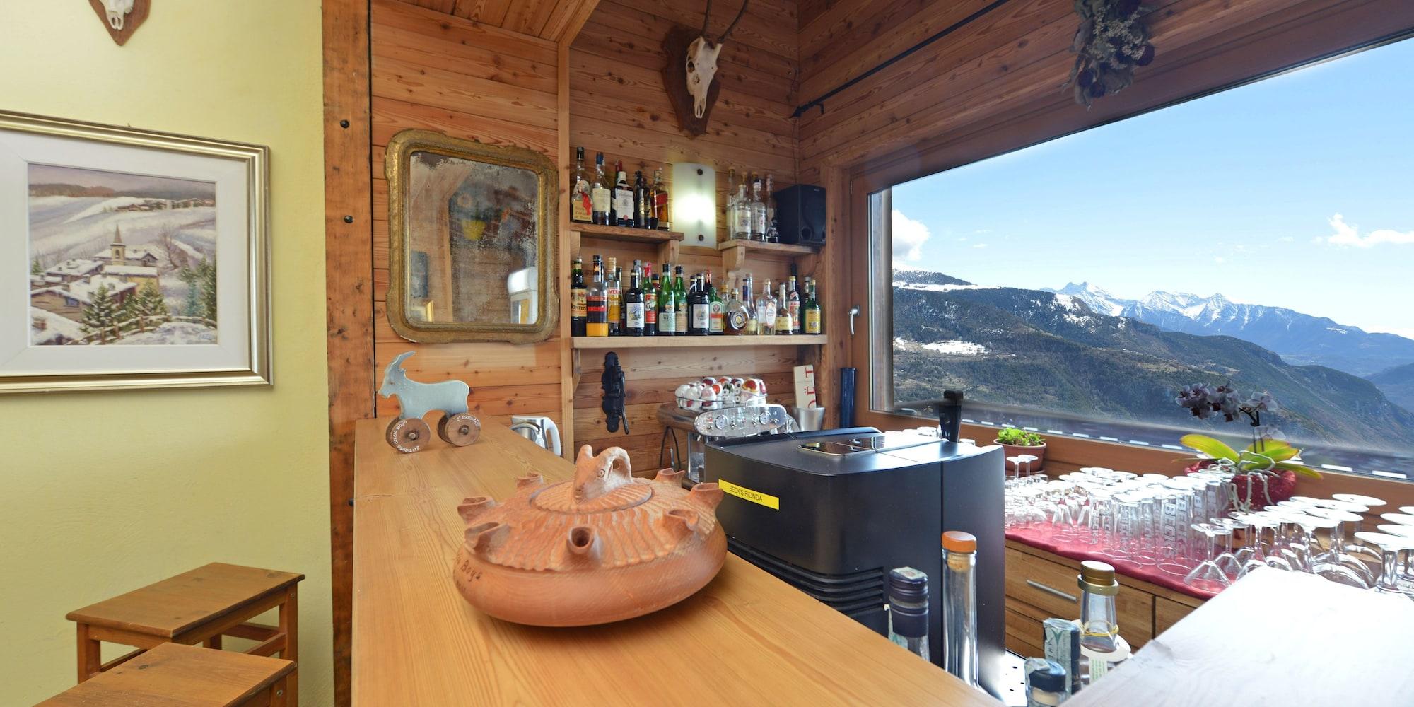 Bar/Salón Hotel Maisonnette