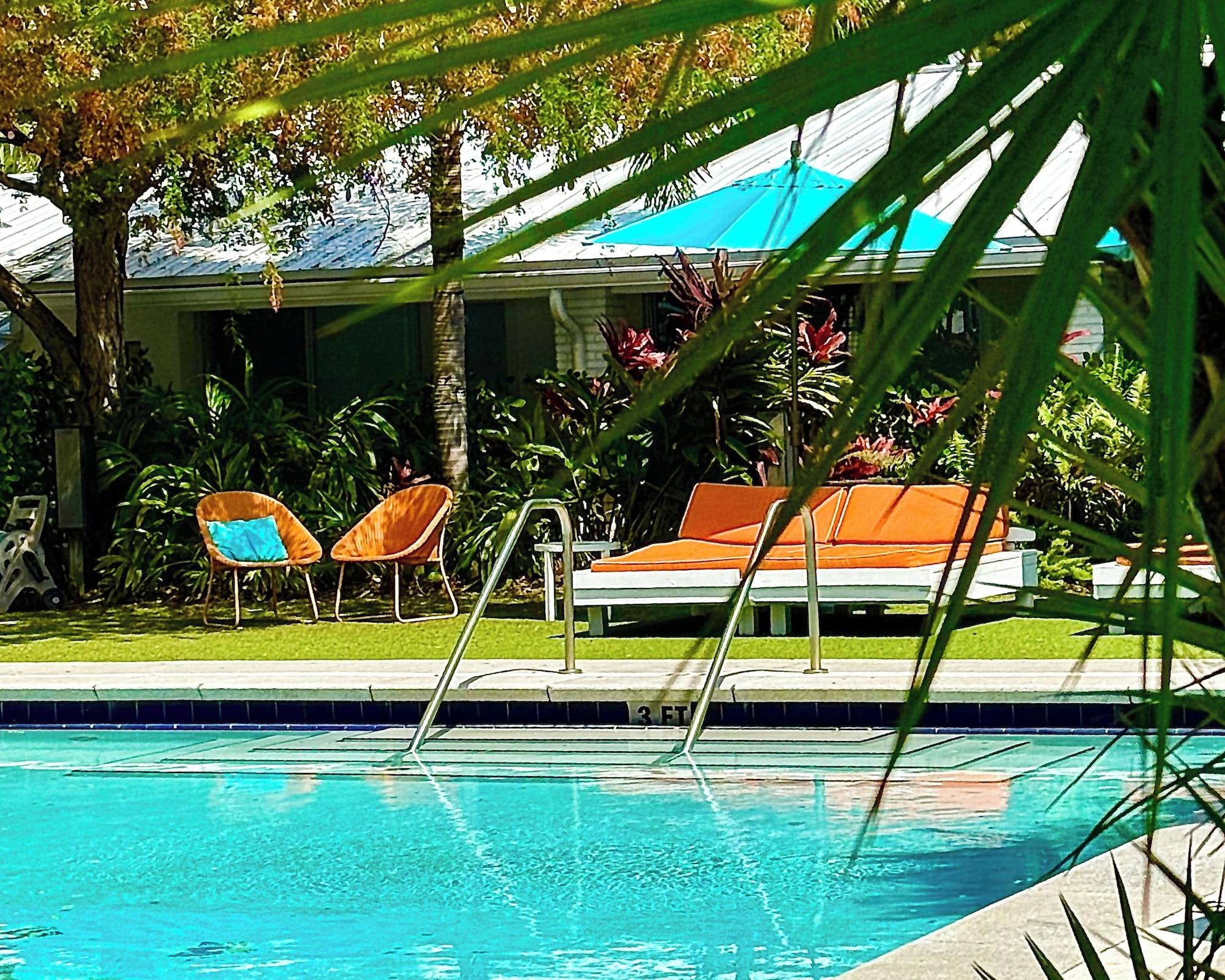 Vista Piscina The Vagabond Hotel Miami