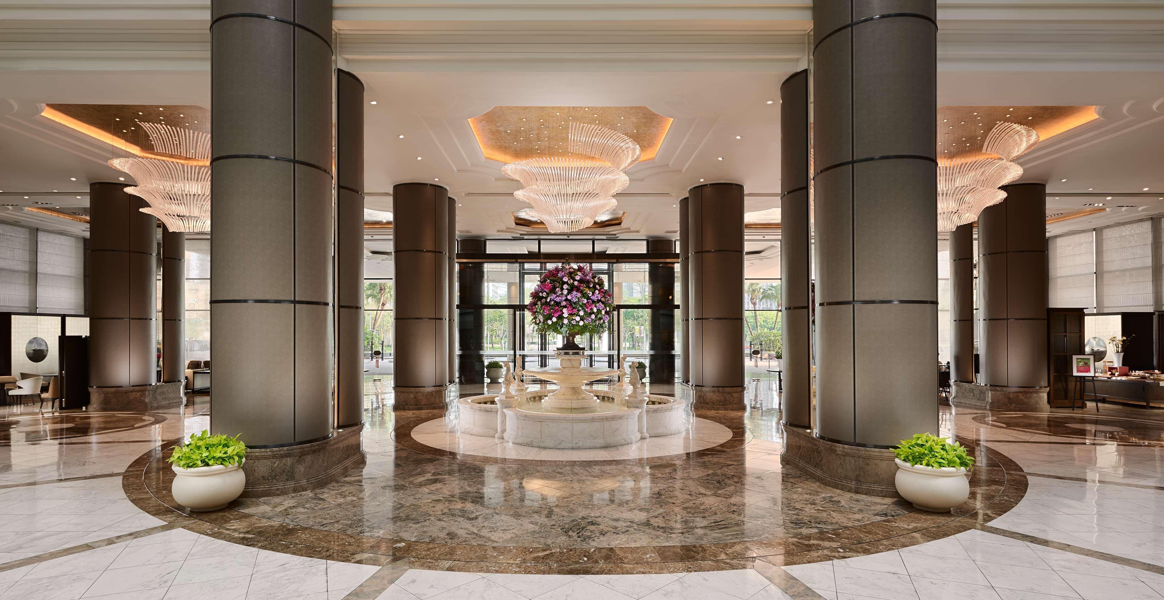 Vista Lobby Grand Hyatt Taipei