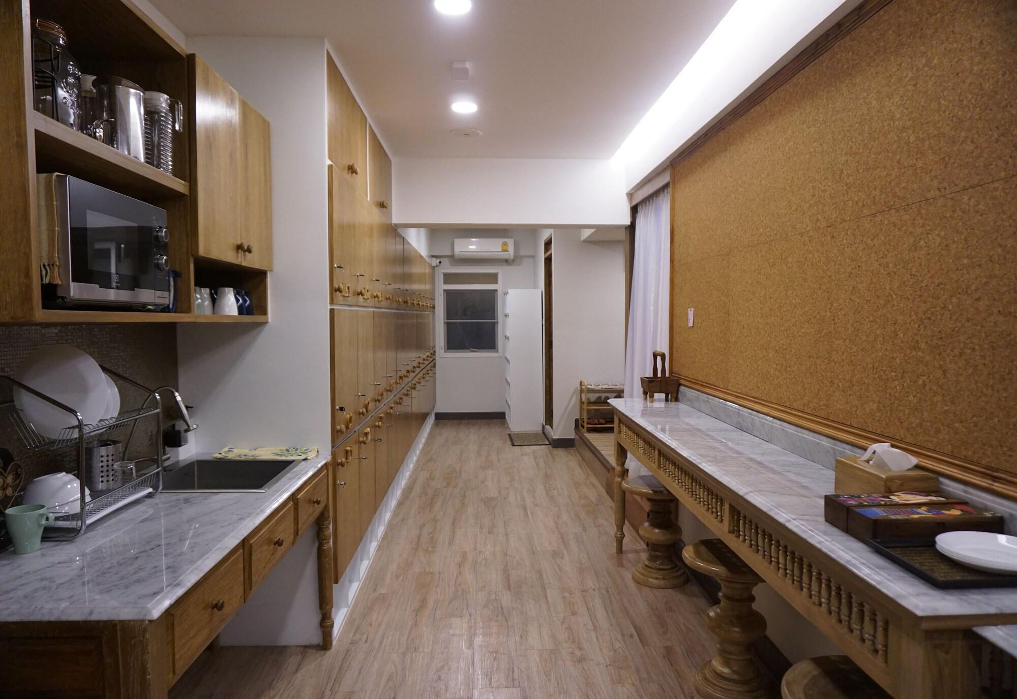 Instalaciones Recreativas Mariya Lady Hostel At Suvarnabhumi Airport - Female Only