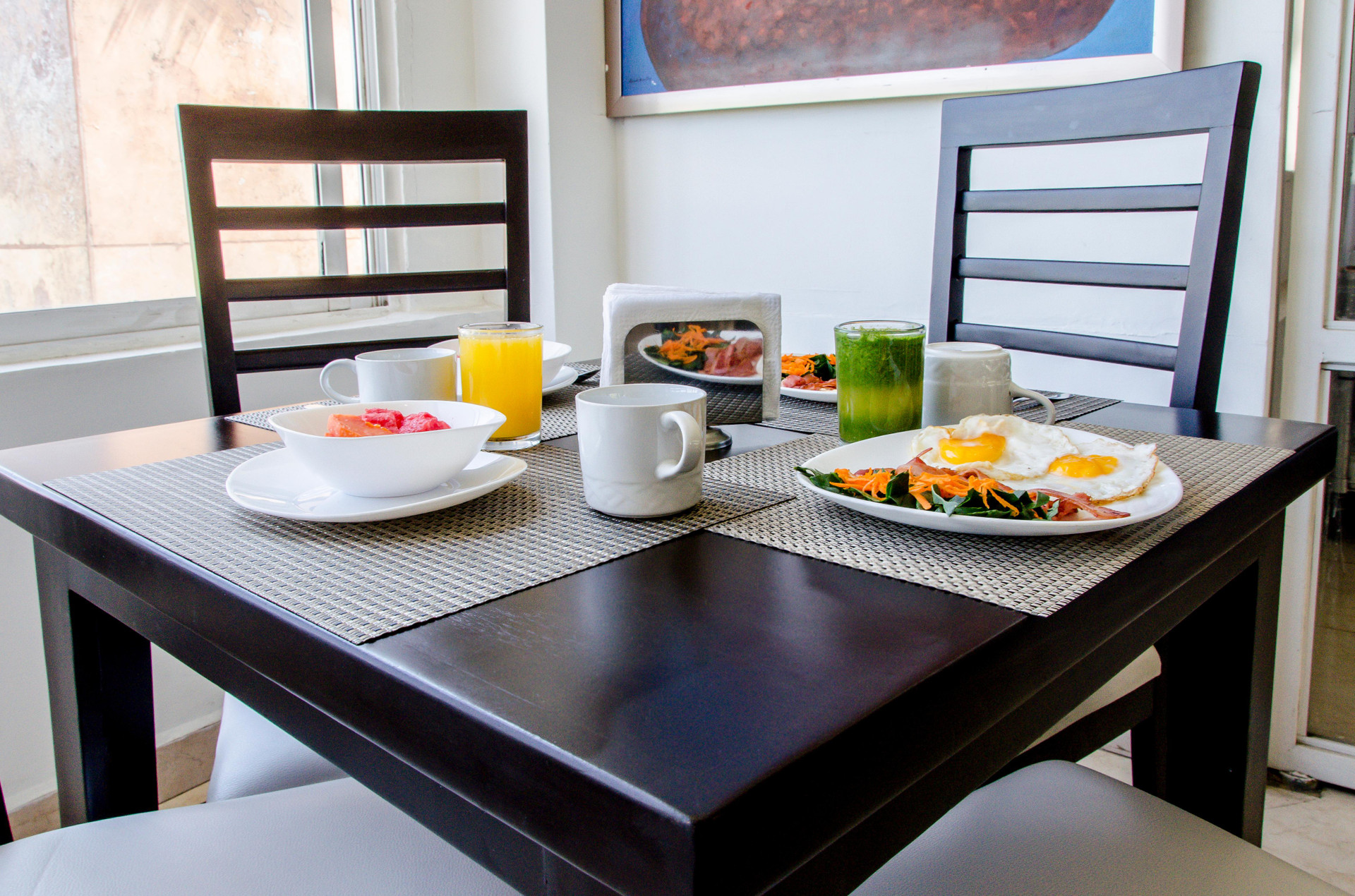 Restaurant European Life Style Executive Suites & Gallery