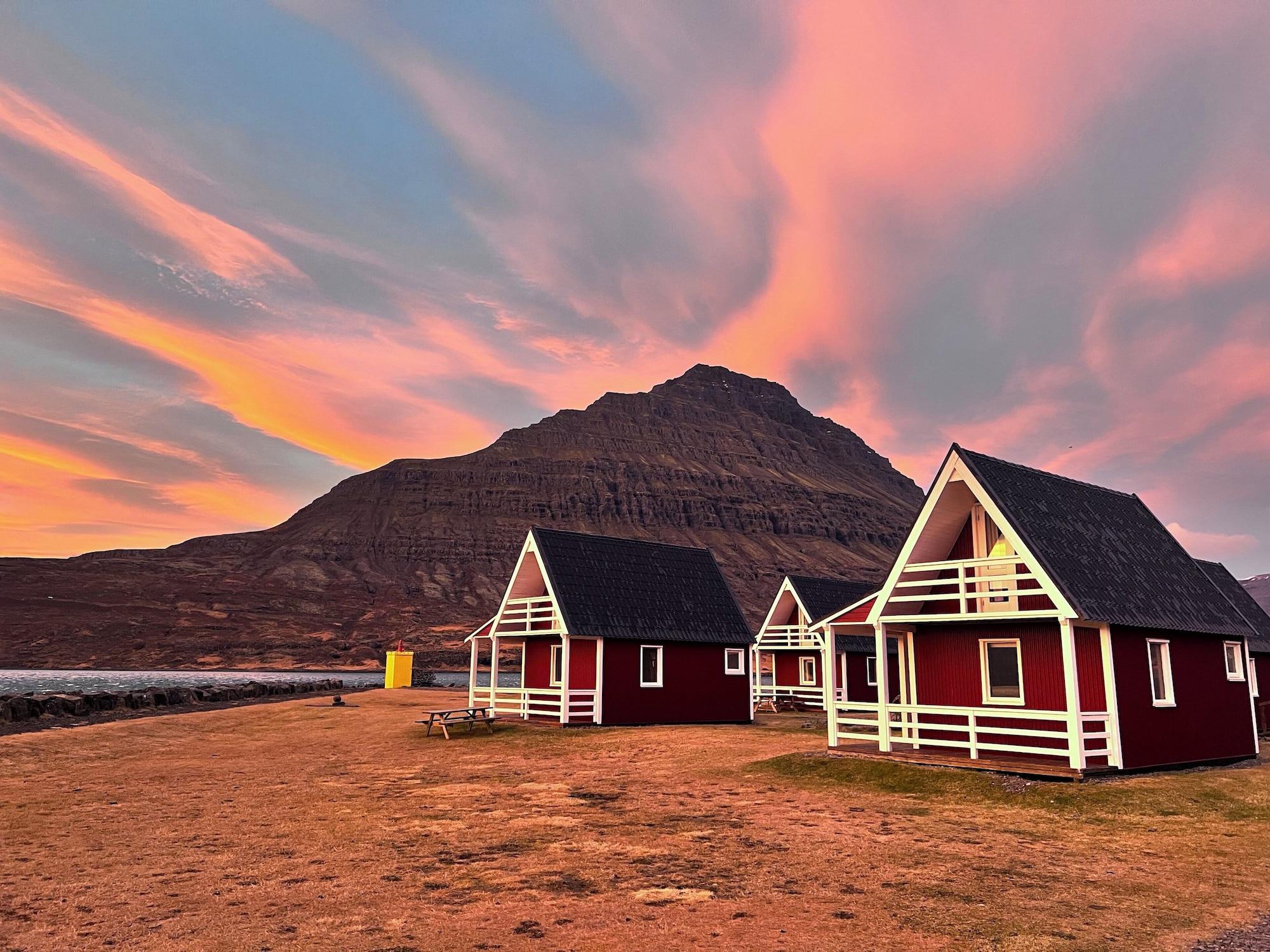 Vista Exterior Mjóeyri Travel holiday homes