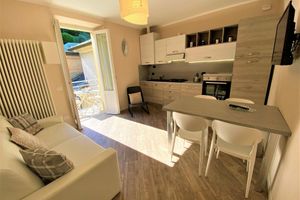 Alquiler Vacacional - La Perla New & stylish apartment with balcony & parking, Bellagio centre