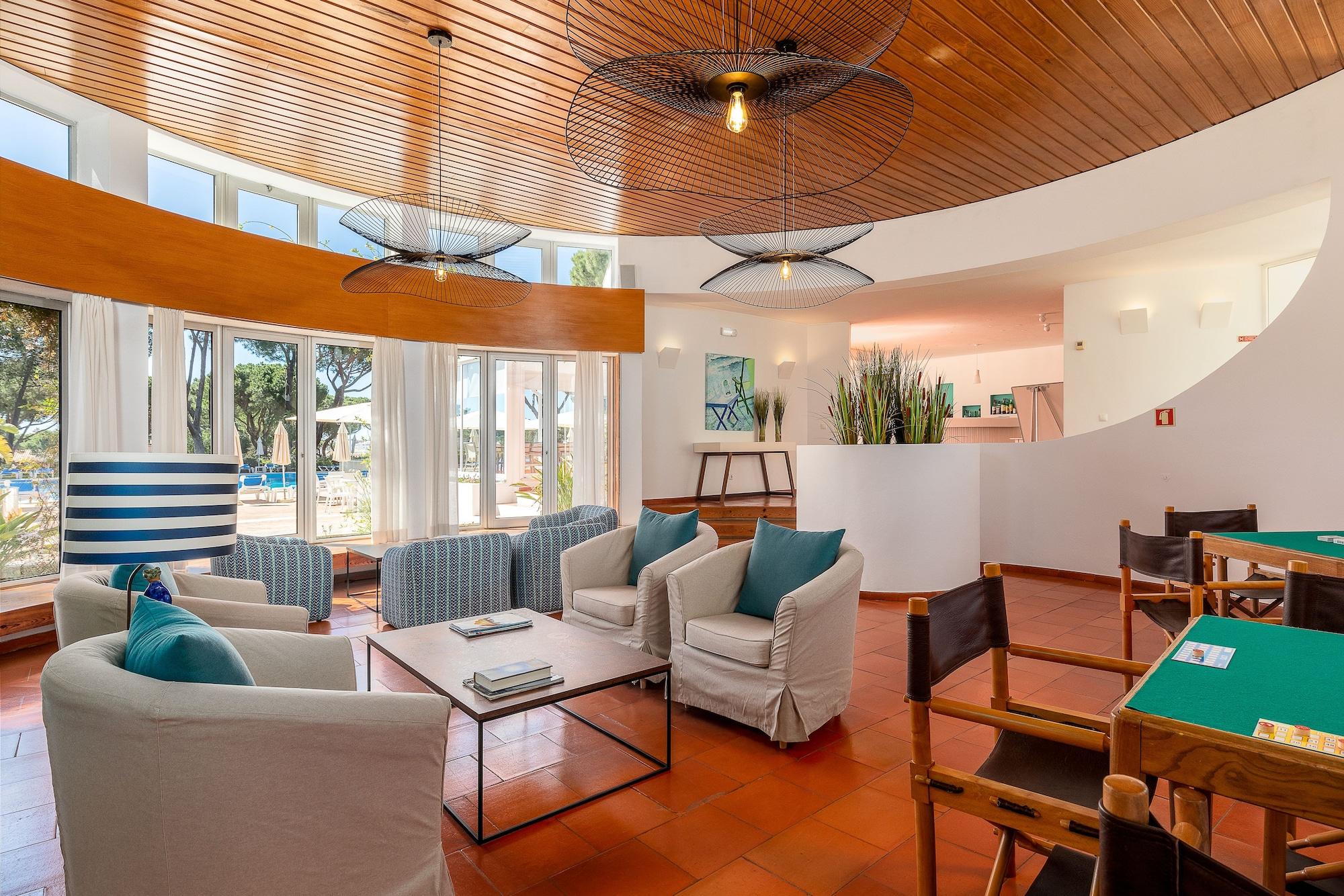 Bar/Salón Pinhal da Marina Apartamentos Turisticos